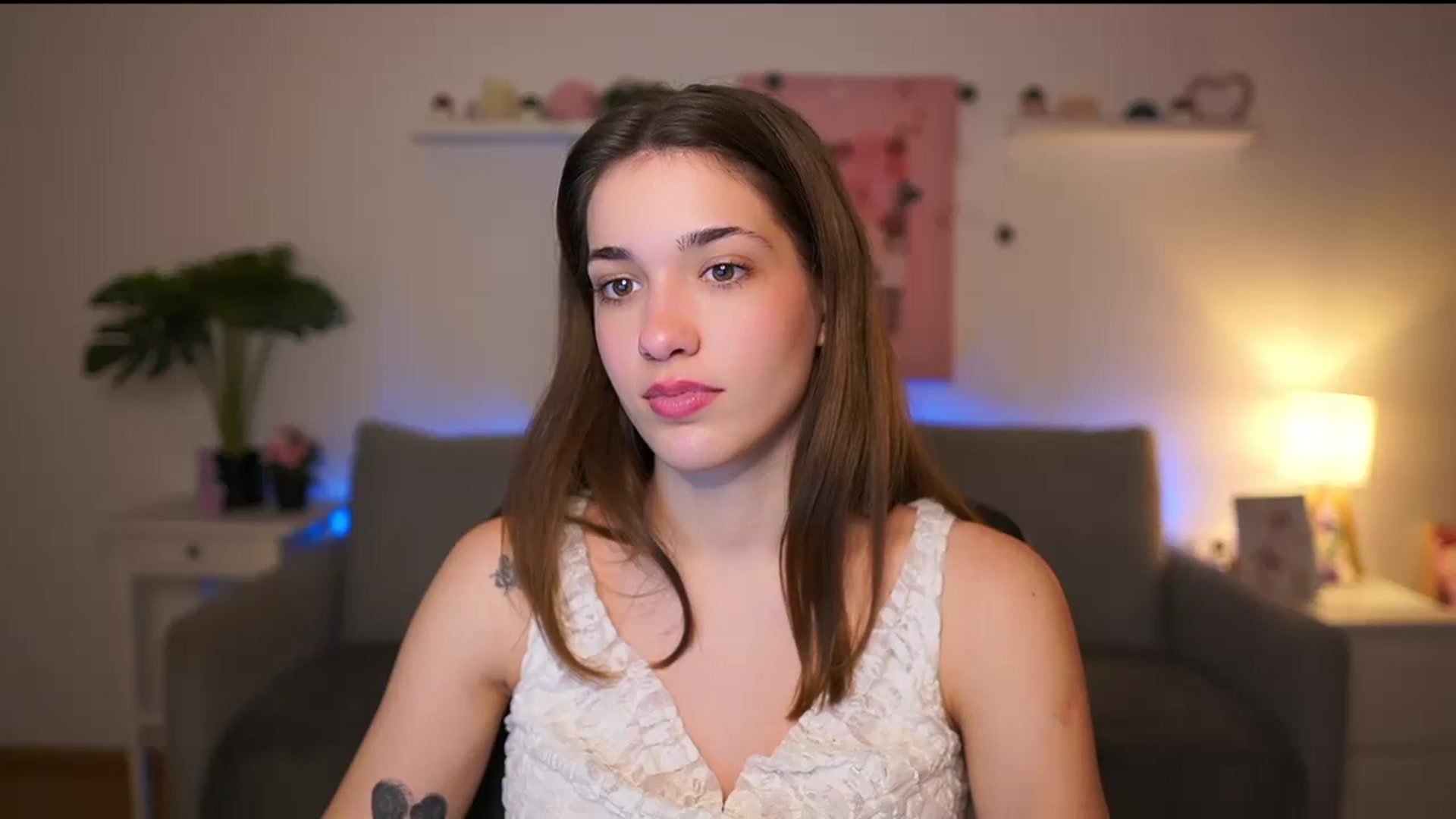 Gallery image thumbnail from Kissiecat's myfreecams stream on, 01/15/2026, 18:00 image 2 of 20