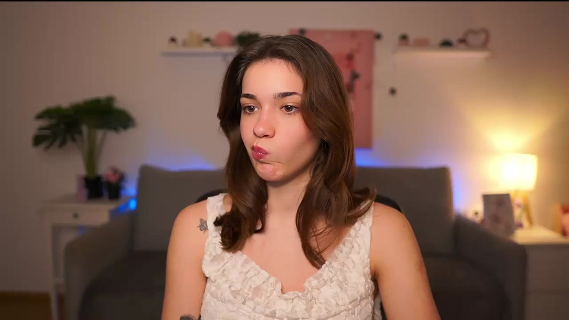 Gallery image thumbnail from Kissiecat's myfreecams stream on, 01/15/2026, 18:00 image 11 of 20