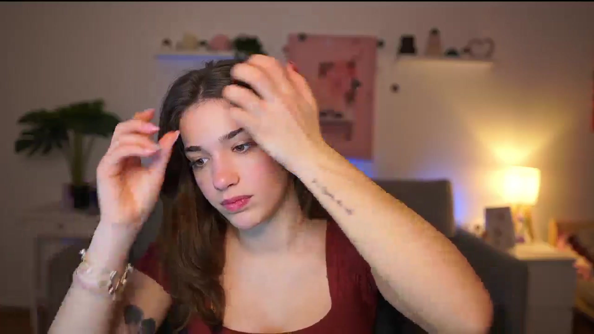 Gallery image thumbnail from Kissiecat's myfreecams stream on, 01/17/2026, 14:38 image 10 of 20
