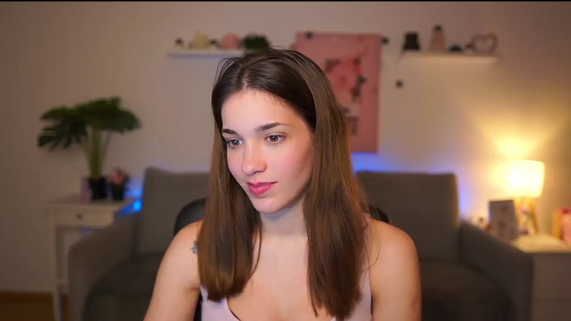 Gallery image thumbnail from Kissiecat's myfreecams stream on, 01/21/2026, 15:48 image 18 of 20