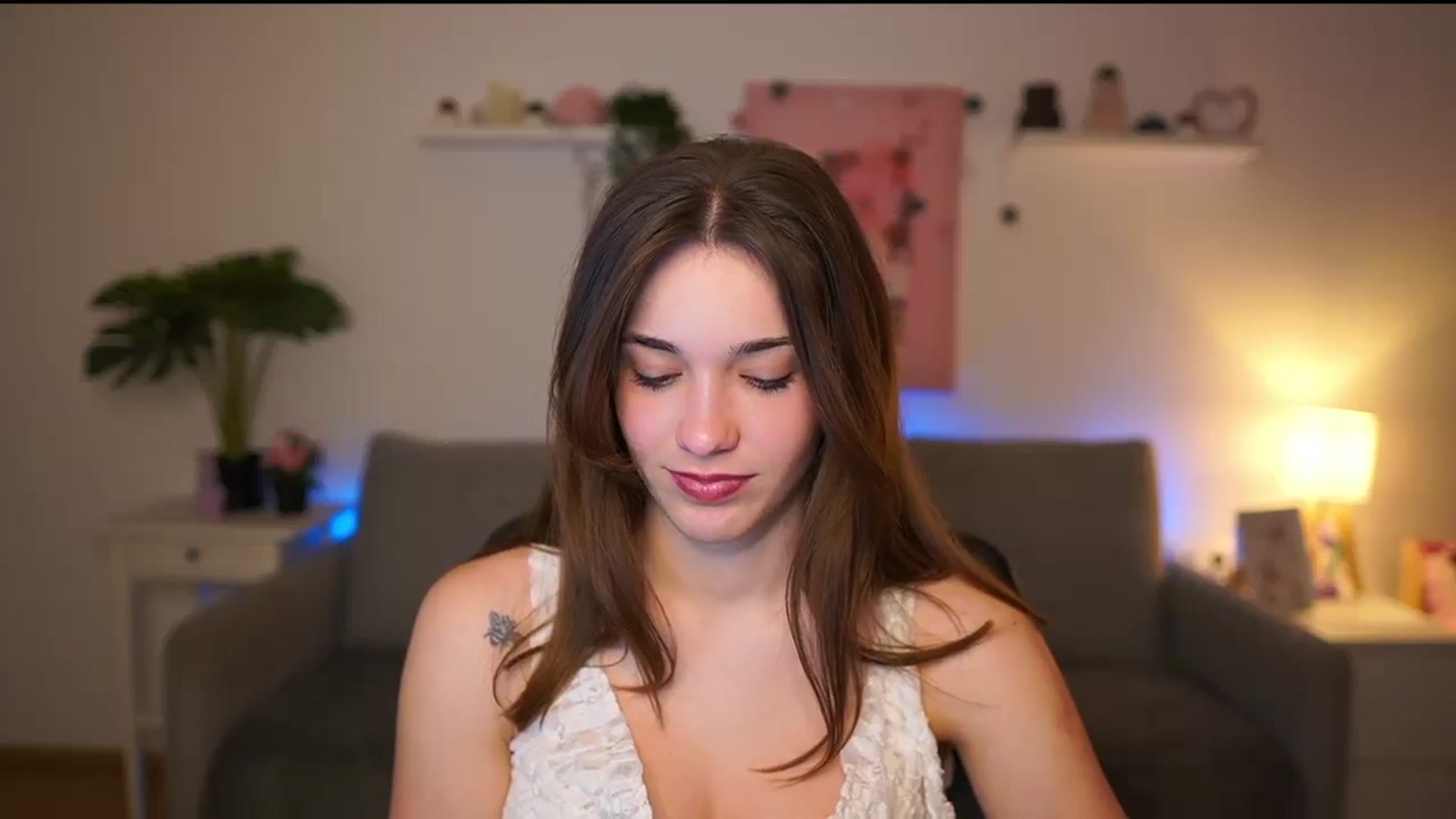 Gallery image thumbnail from Kissiecat's myfreecams stream on, 01/22/2026, 18:33 image 5 of 20