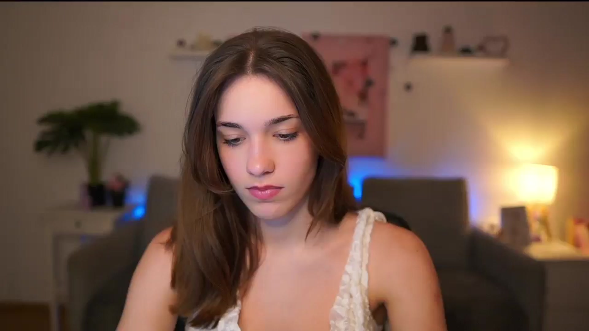 Gallery image thumbnail from Kissiecat's myfreecams stream on, 01/22/2026, 18:33 image 1 of 20