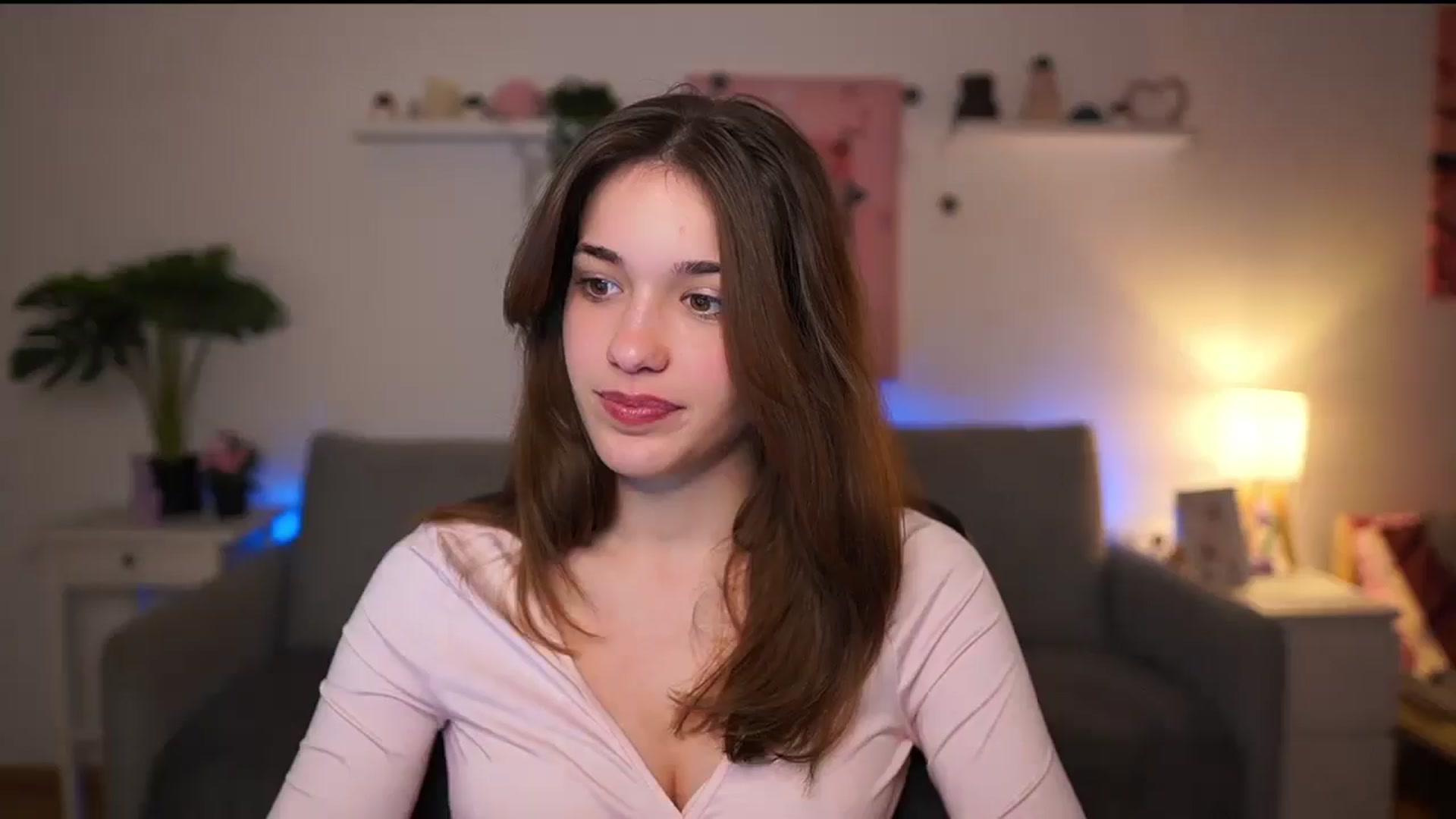 Gallery image thumbnail from Kissiecat's myfreecams stream on, 01/23/2026, 20:14 image 1 of 20
