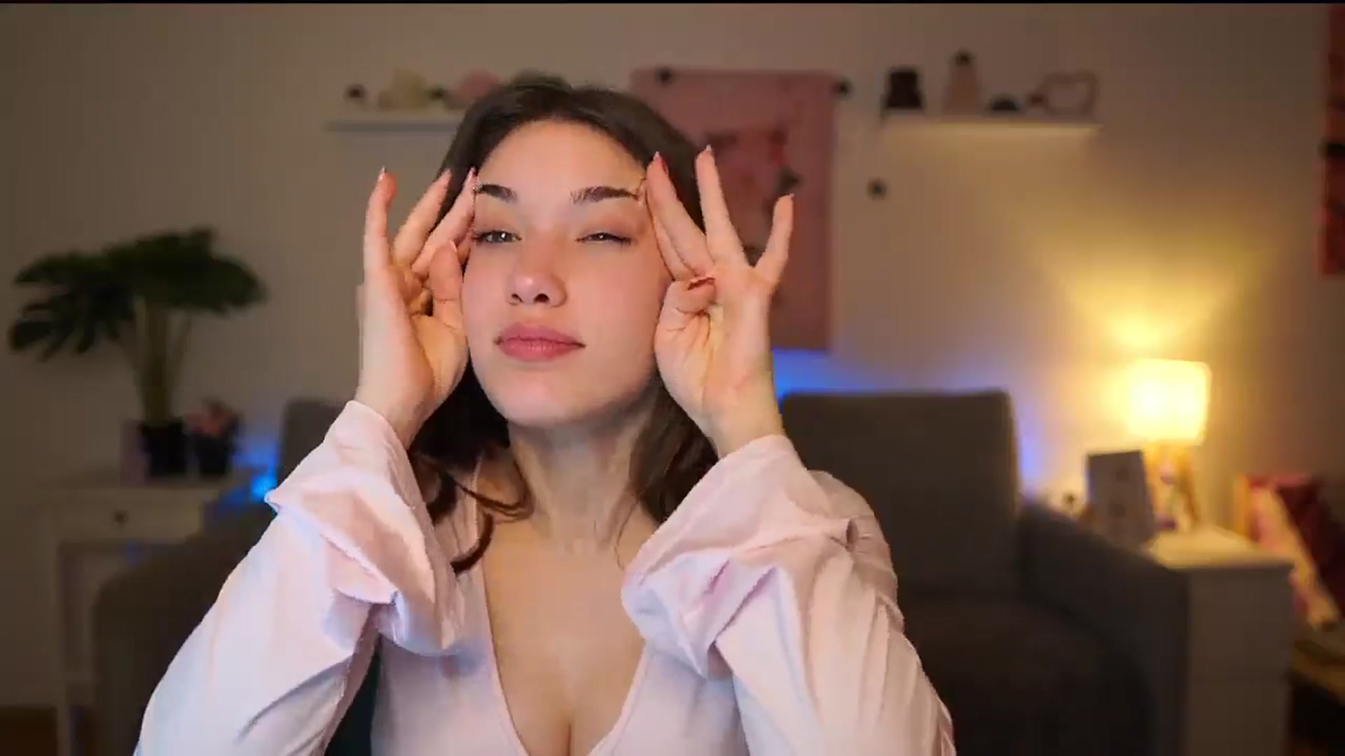 Gallery image thumbnail from Kissiecat's myfreecams stream on, 01/23/2026, 21:49 image 5 of 20