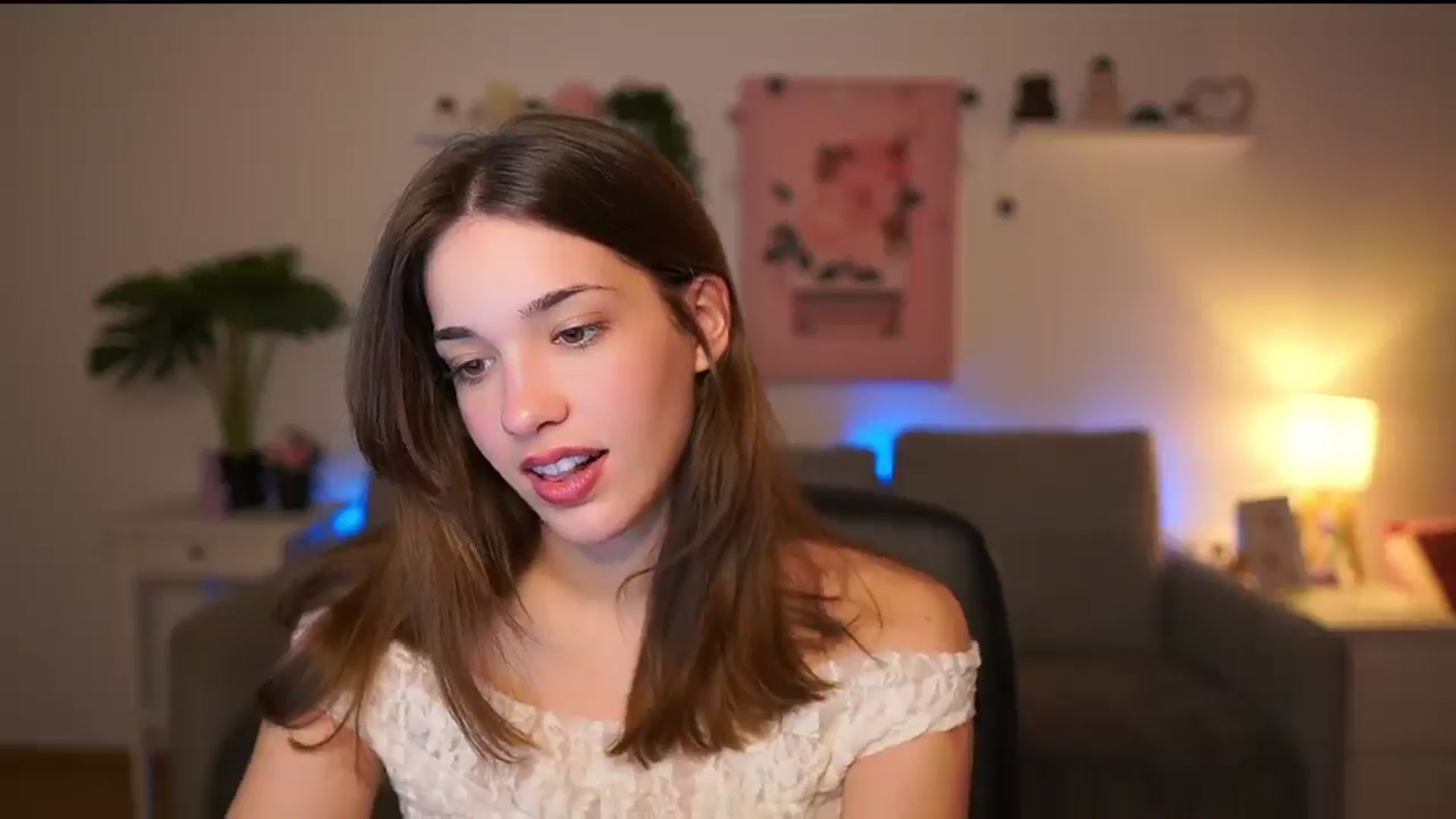 Gallery image thumbnail from Kissiecat's myfreecams stream on, 01/27/2026, 15:08 image 14 of 20