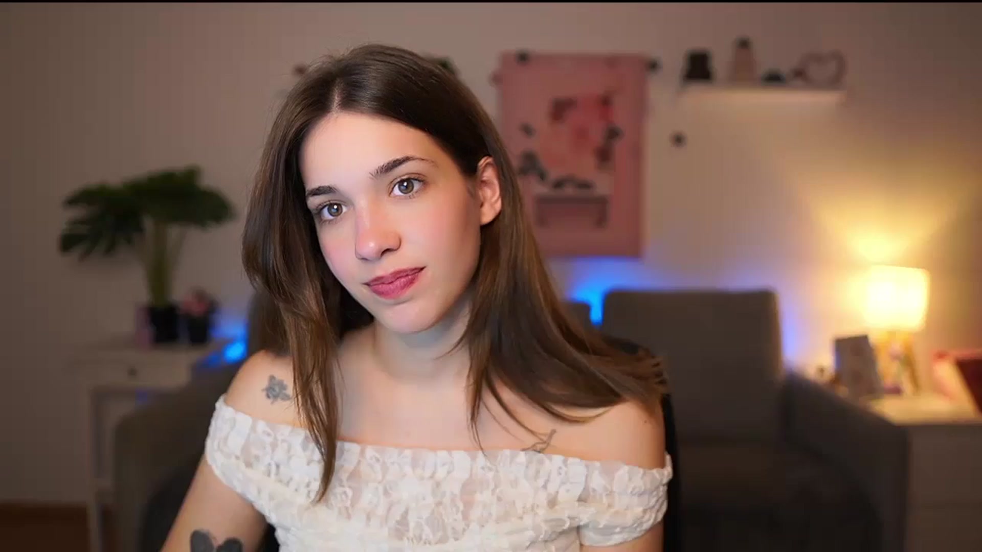 Gallery image thumbnail from Kissiecat's myfreecams stream on, 01/27/2026, 15:08 image 18 of 20
