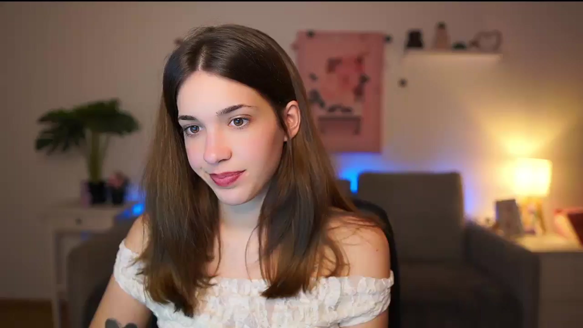 Gallery image thumbnail from Kissiecat's myfreecams stream on, 01/27/2026, 15:08 image 17 of 20