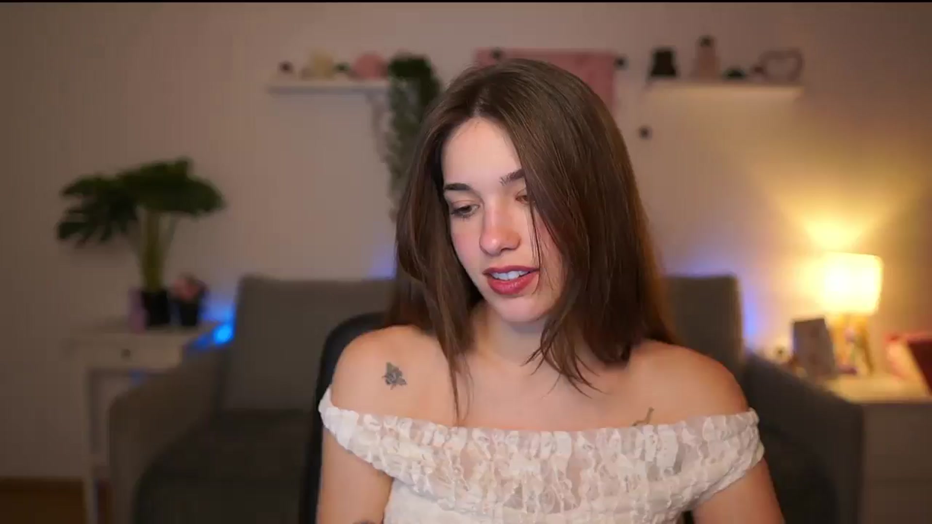 Gallery image thumbnail from Kissiecat's myfreecams stream on, 01/27/2026, 15:55 image 1 of 20