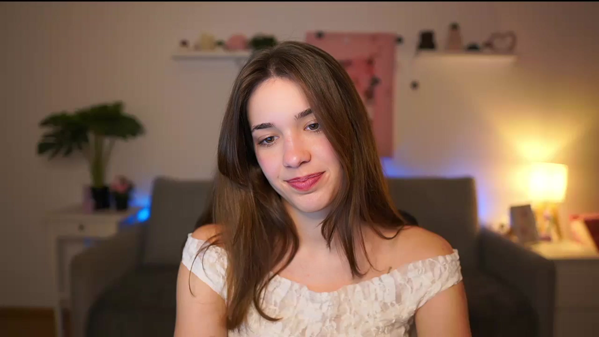 Gallery image thumbnail from Kissiecat's myfreecams stream on, 01/27/2026, 17:23 image 12 of 20