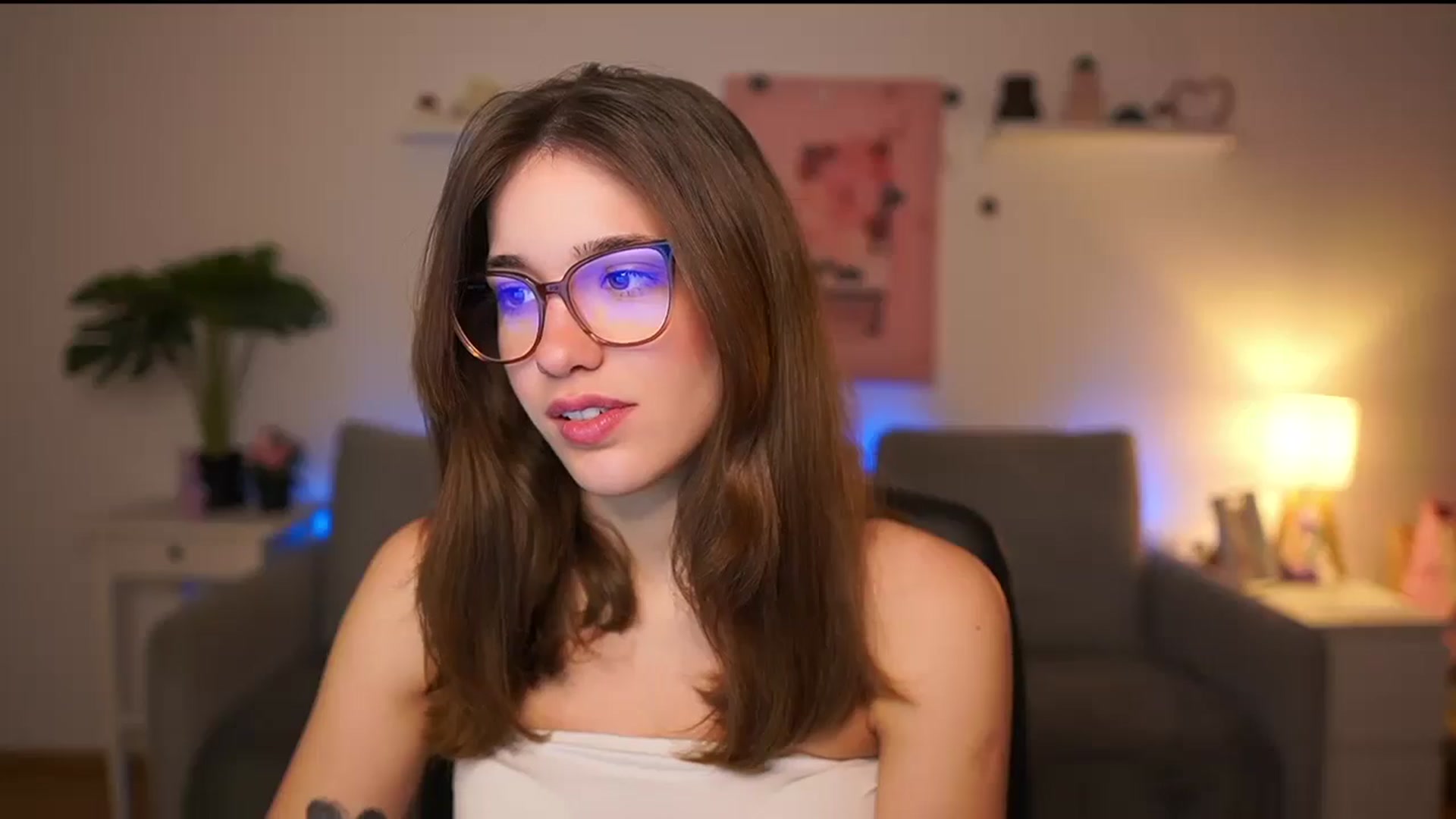 Gallery image thumbnail from Kissiecat's myfreecams stream on, 02/02/2026, 14:38 image 15 of 20
