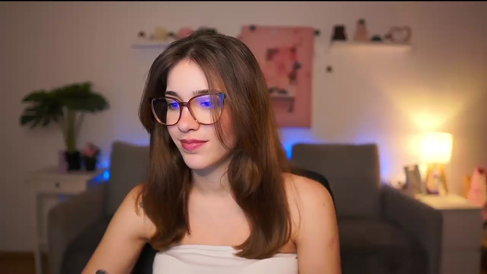 Gallery image thumbnail from Kissiecat's myfreecams stream on, 02/02/2026, 16:22 image 16 of 20