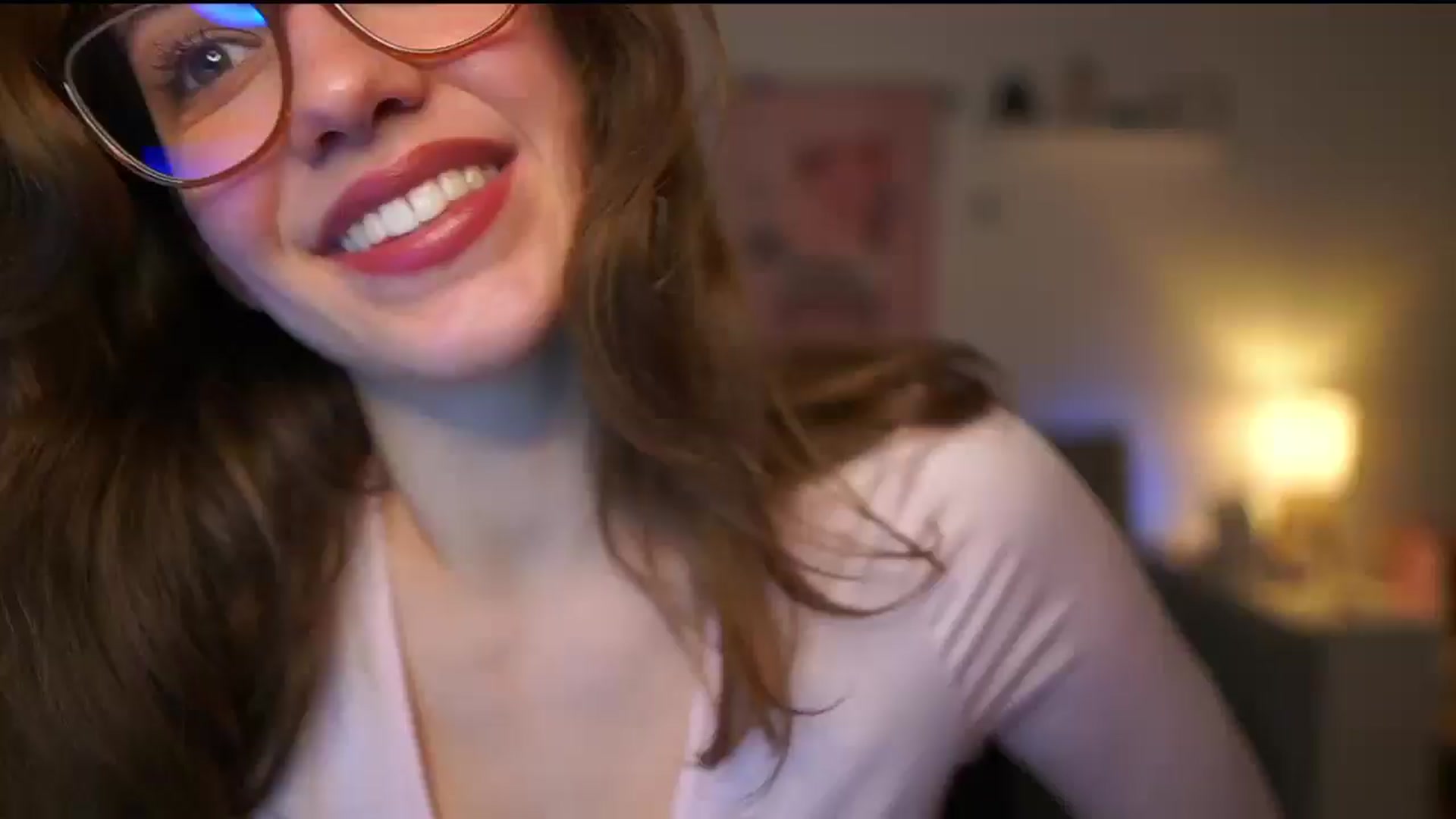 Gallery image thumbnail from Kissiecat's myfreecams stream on, 02/04/2026, 15:28 image 13 of 20
