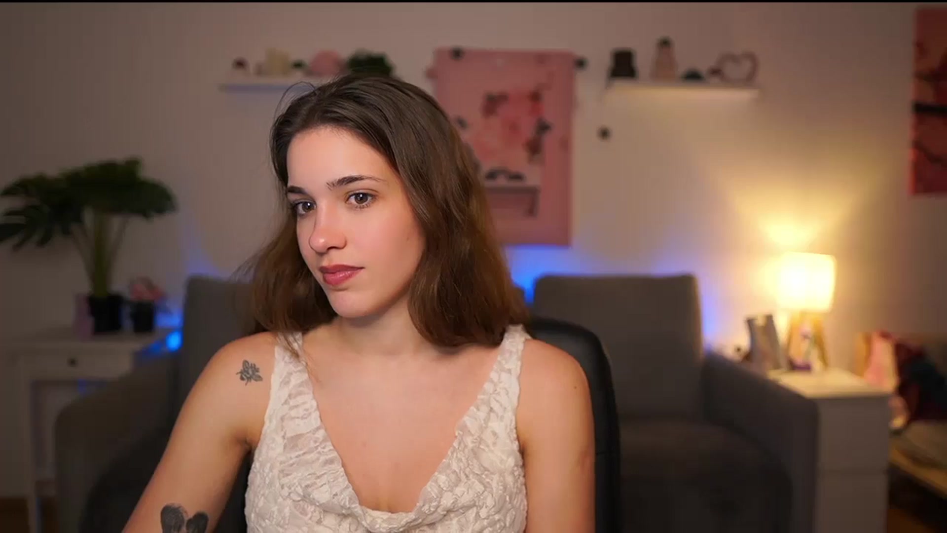 Gallery image thumbnail from Kissiecat's myfreecams stream on, 02/06/2026, 23:41 image 3 of 20