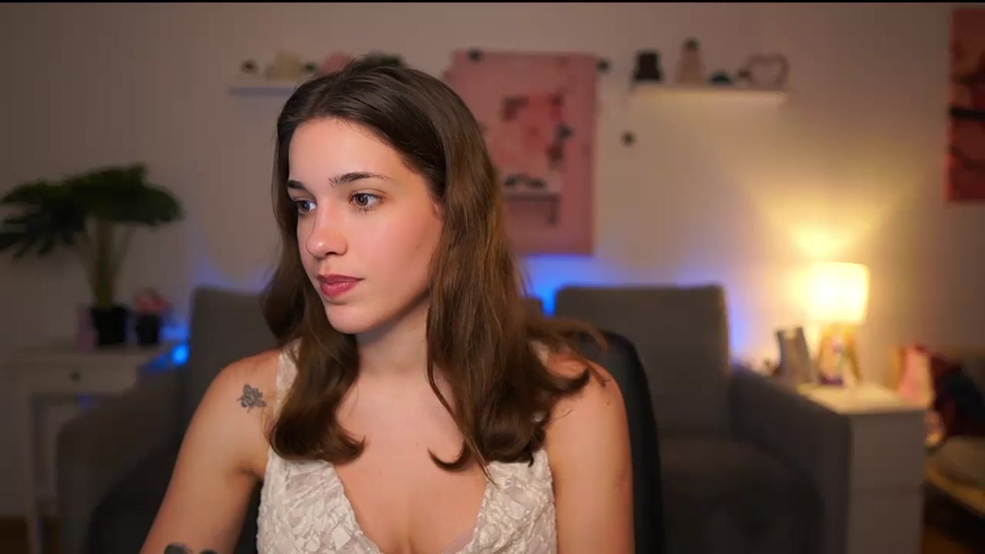 Gallery image thumbnail from Kissiecat's myfreecams stream on, 02/06/2026, 23:41 image 10 of 20