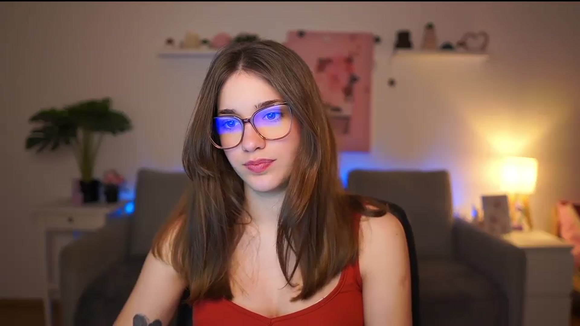 Gallery image thumbnail from Kissiecat's myfreecams stream on, 02/10/2026, 14:49 image 12 of 20