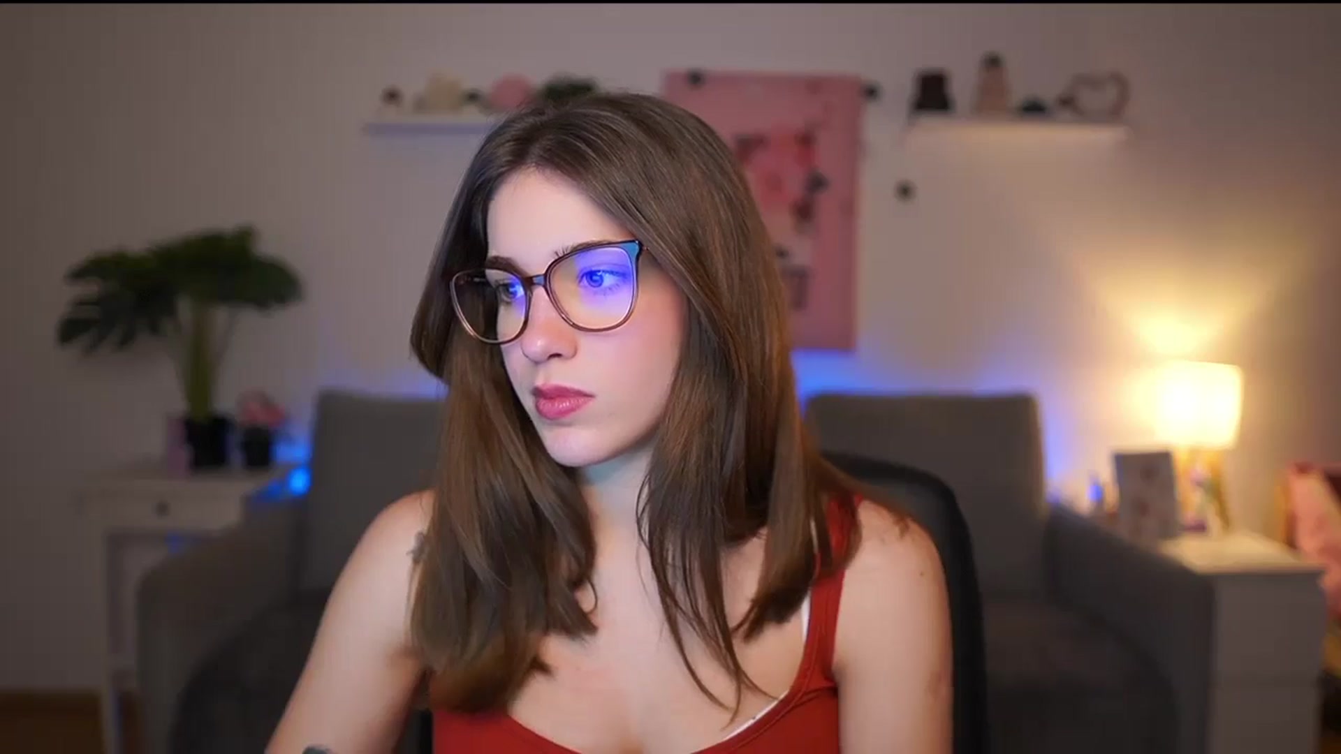 Gallery image thumbnail from Kissiecat's myfreecams stream on, 02/10/2026, 14:49 image 9 of 20