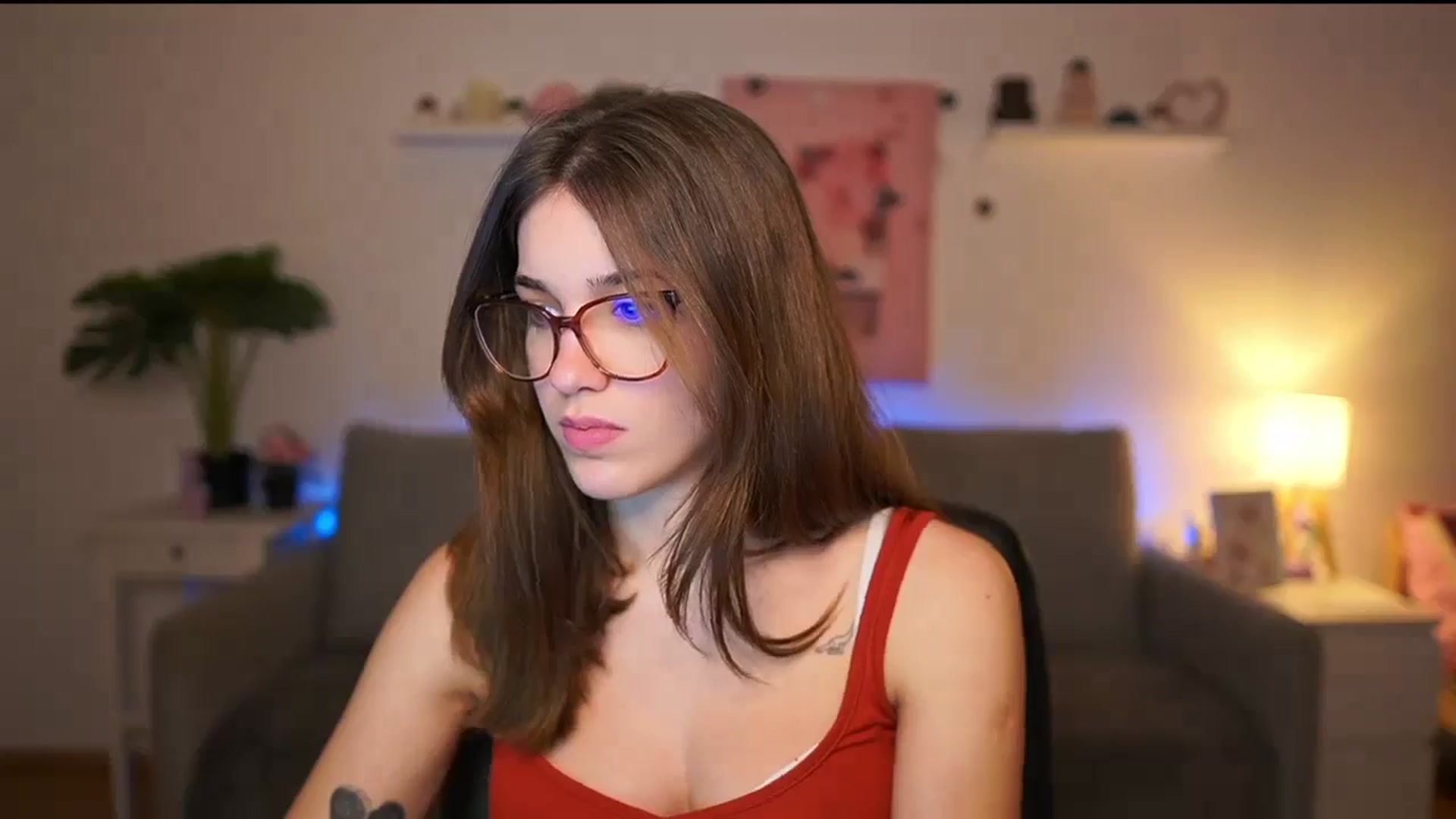 Gallery image thumbnail from Kissiecat's myfreecams stream on, 02/10/2026, 16:33 image 10 of 20