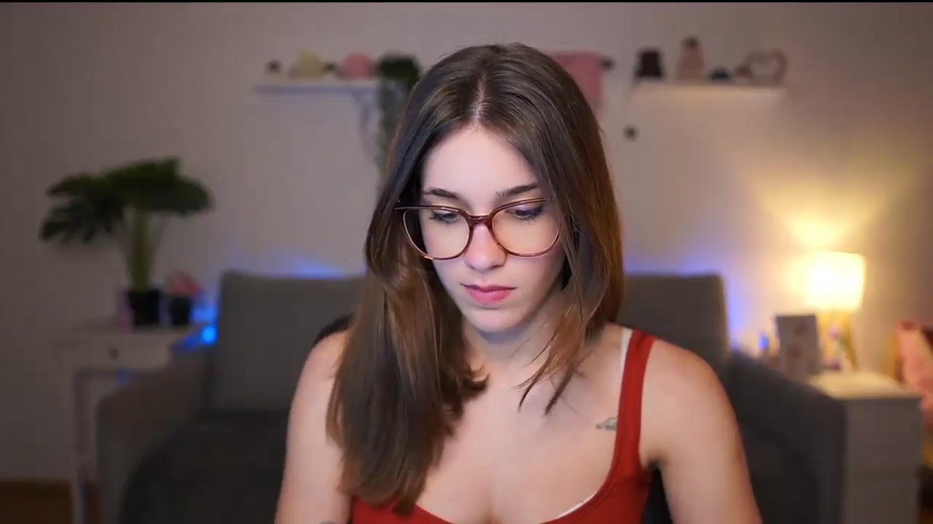 Gallery image thumbnail from Kissiecat's myfreecams stream on, 02/10/2026, 16:33 image 7 of 20
