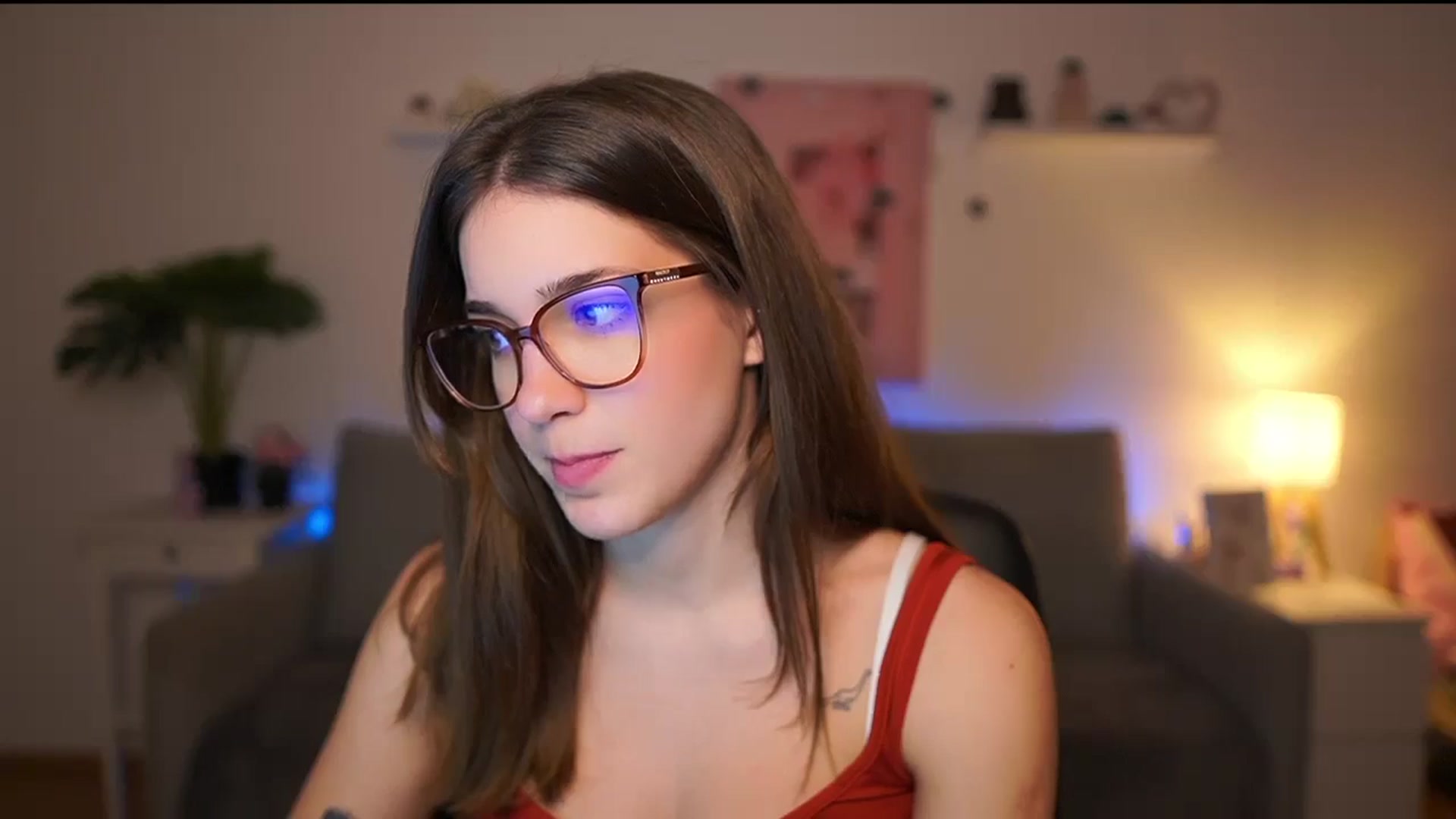 Gallery image thumbnail from Kissiecat's myfreecams stream on, 02/10/2026, 16:33 image 15 of 20