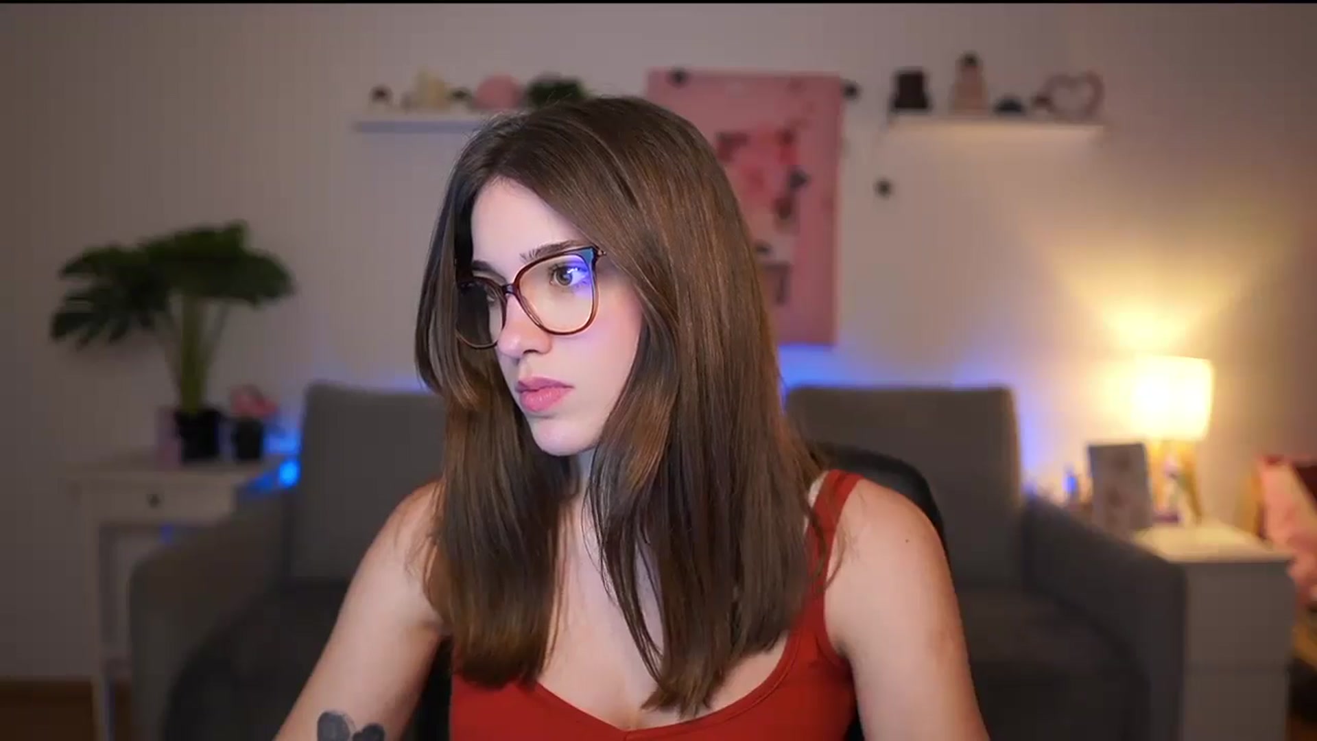 Gallery image thumbnail from Kissiecat's myfreecams stream on, 02/10/2026, 18:27 image 7 of 20