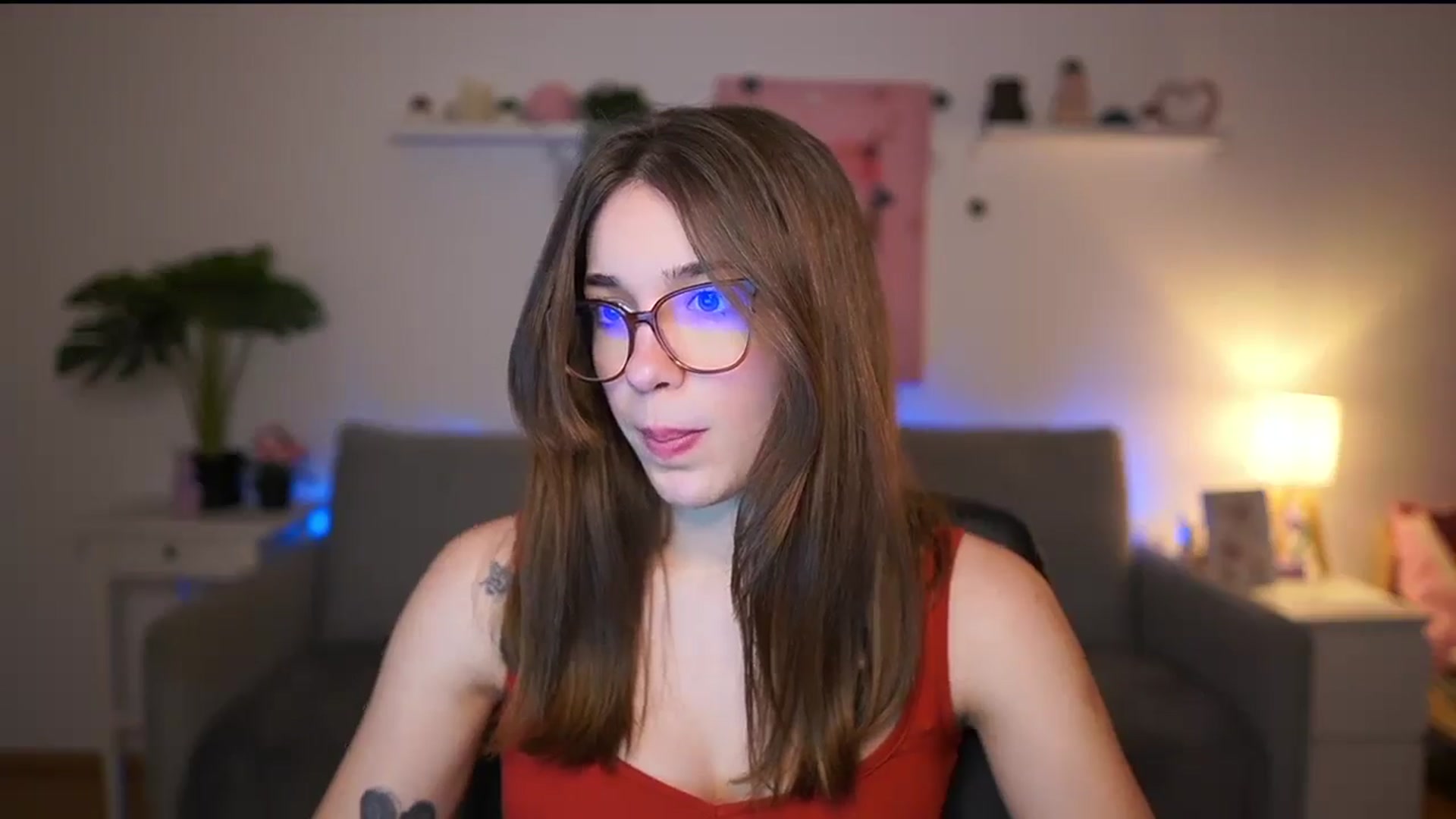 Gallery image thumbnail from Kissiecat's myfreecams stream on, 02/10/2026, 18:27 image 9 of 20