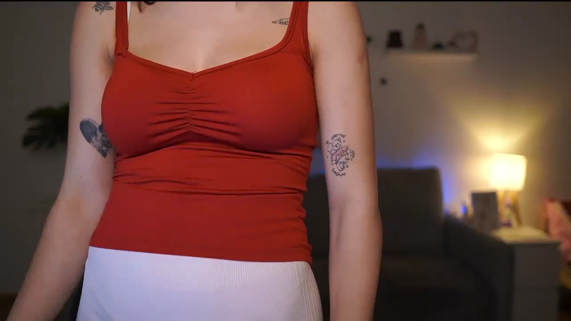 Gallery image thumbnail from Kissiecat's myfreecams stream on, 02/10/2026, 18:27 image 11 of 20