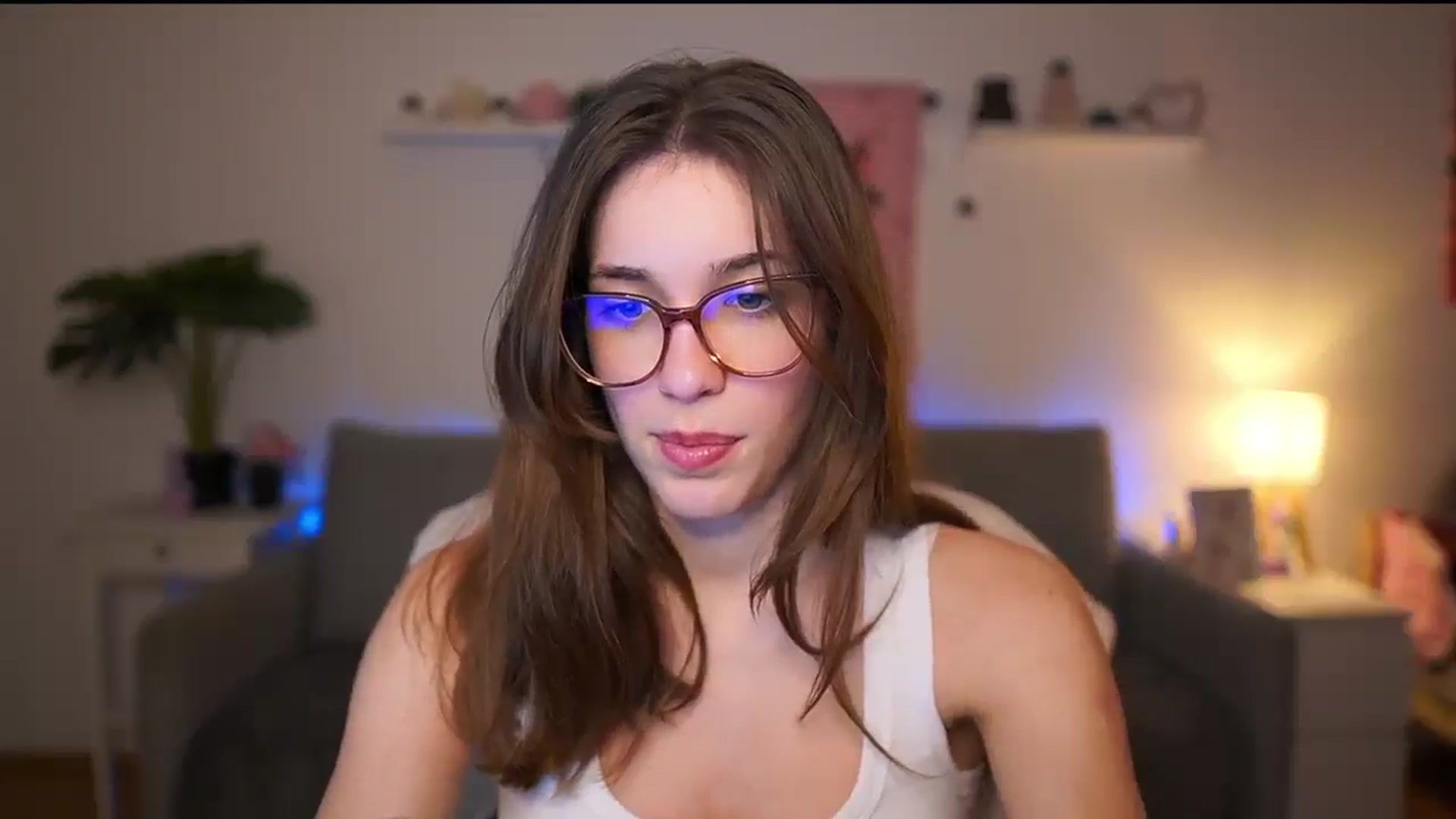Gallery image thumbnail from Kissiecat's myfreecams stream on, 02/11/2026, 16:44 image 11 of 20