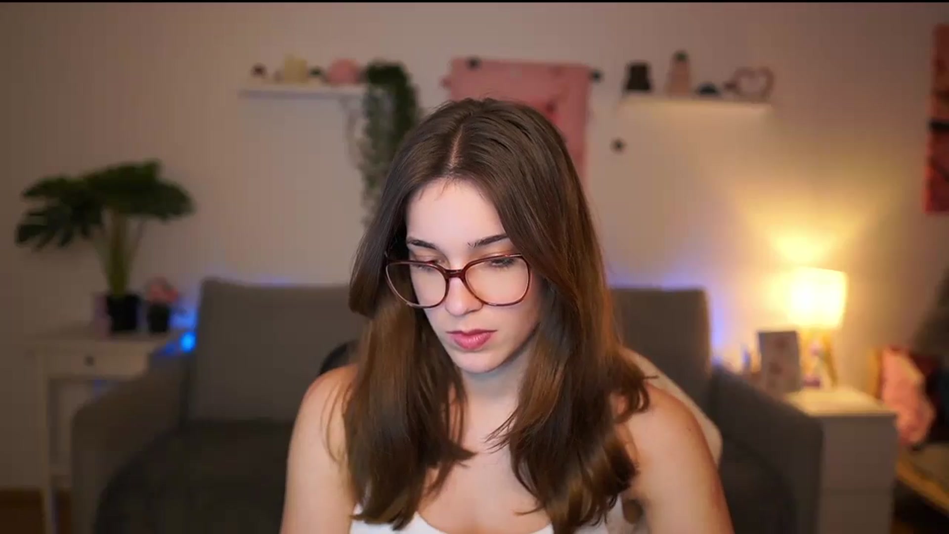Gallery image thumbnail from Kissiecat's myfreecams stream on, 02/11/2026, 18:59 image 4 of 20