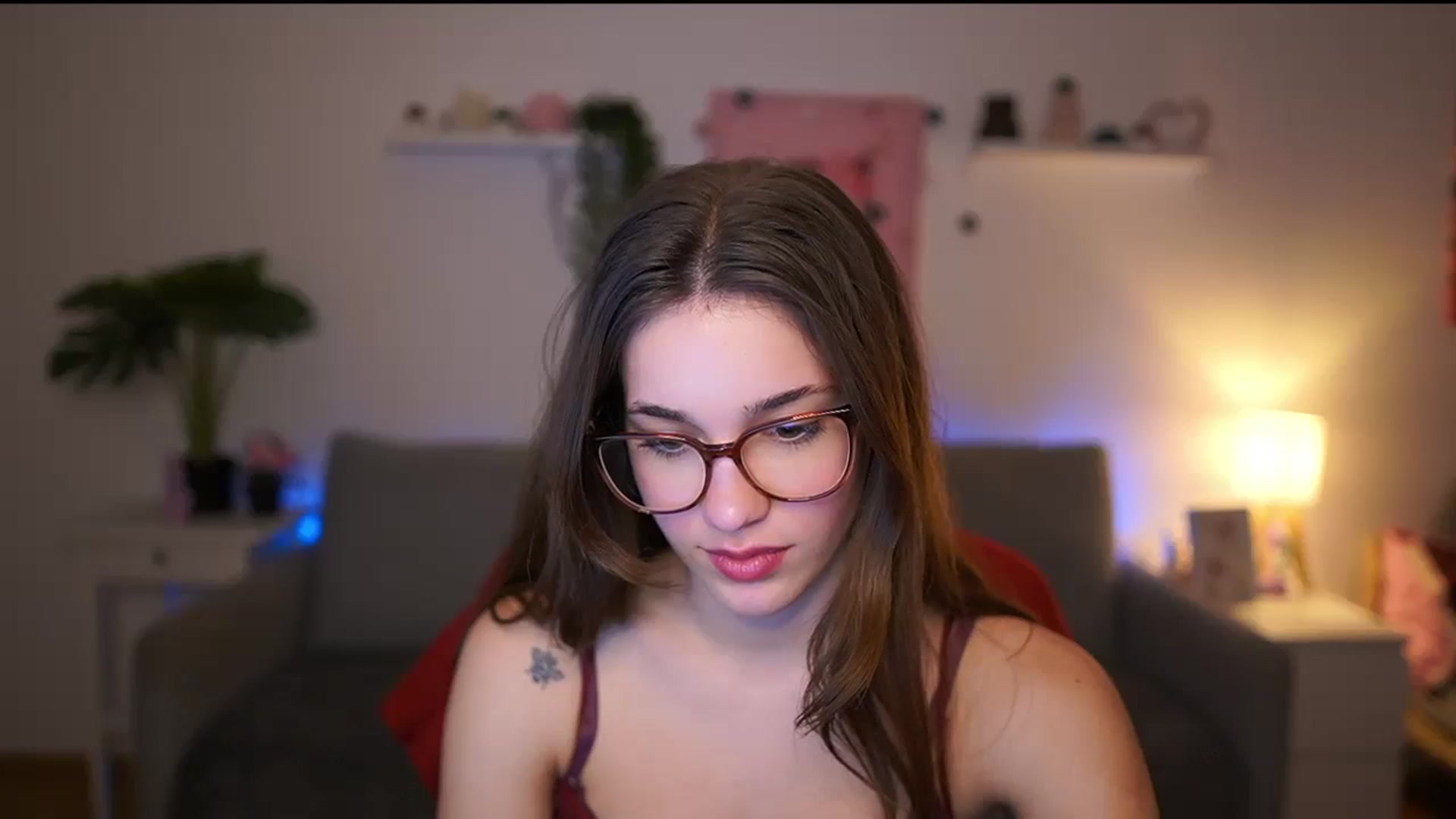 Gallery image thumbnail from Kissiecat's myfreecams stream on, 02/13/2026, 16:57 image 16 of 20