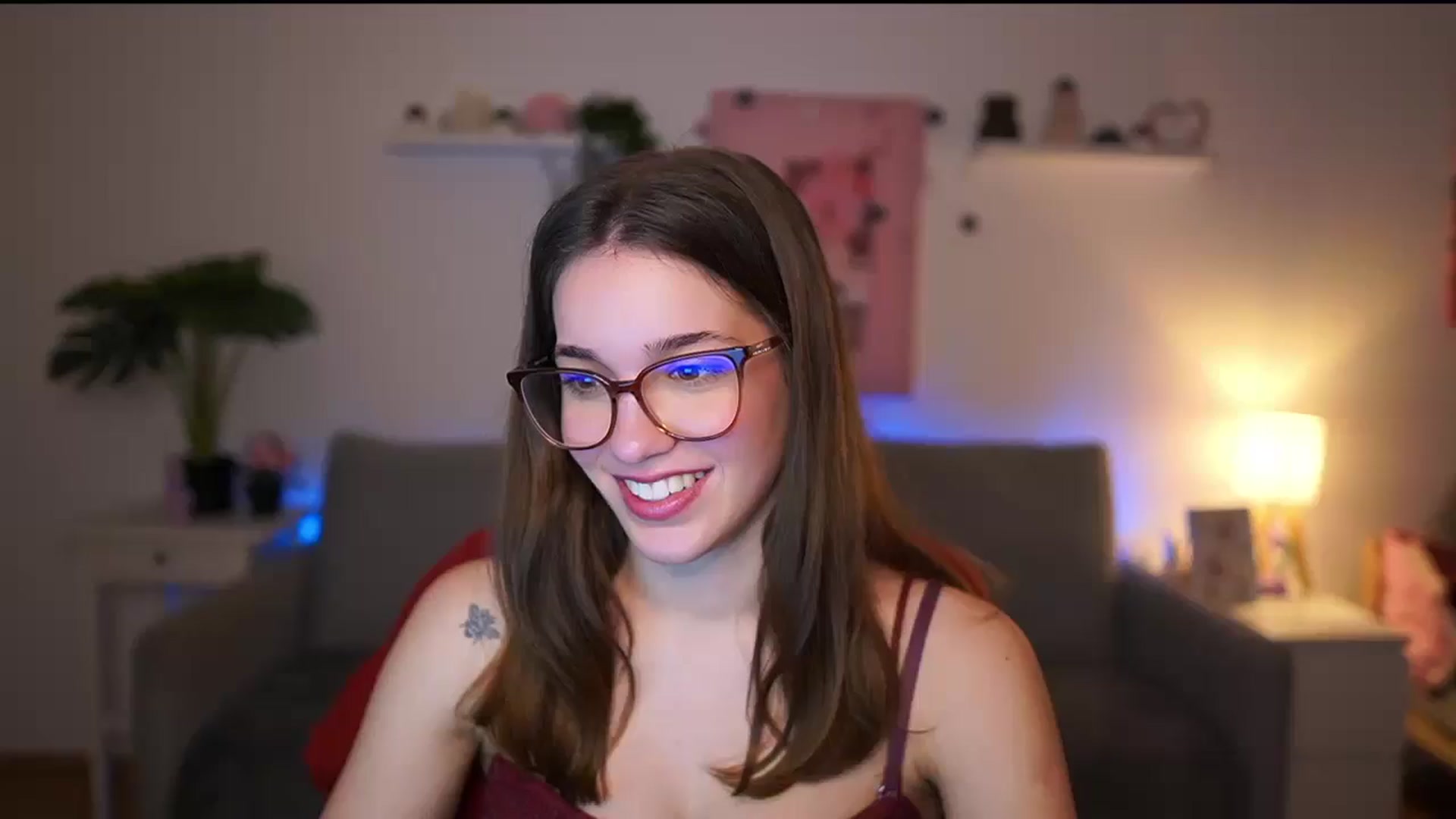 Gallery image thumbnail from Kissiecat's myfreecams stream on, 02/13/2026, 16:57 image 19 of 20