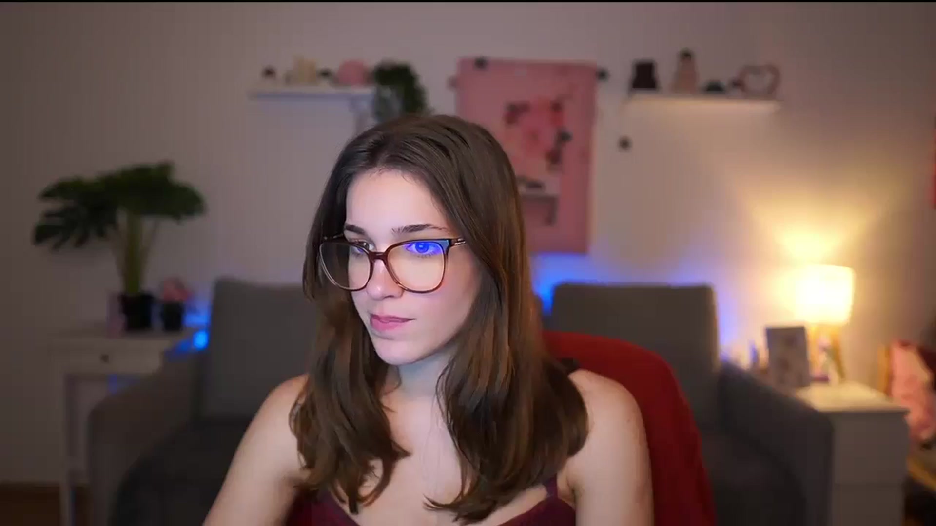 Gallery image thumbnail from Kissiecat's myfreecams stream on, 02/13/2026, 18:14 image 6 of 20