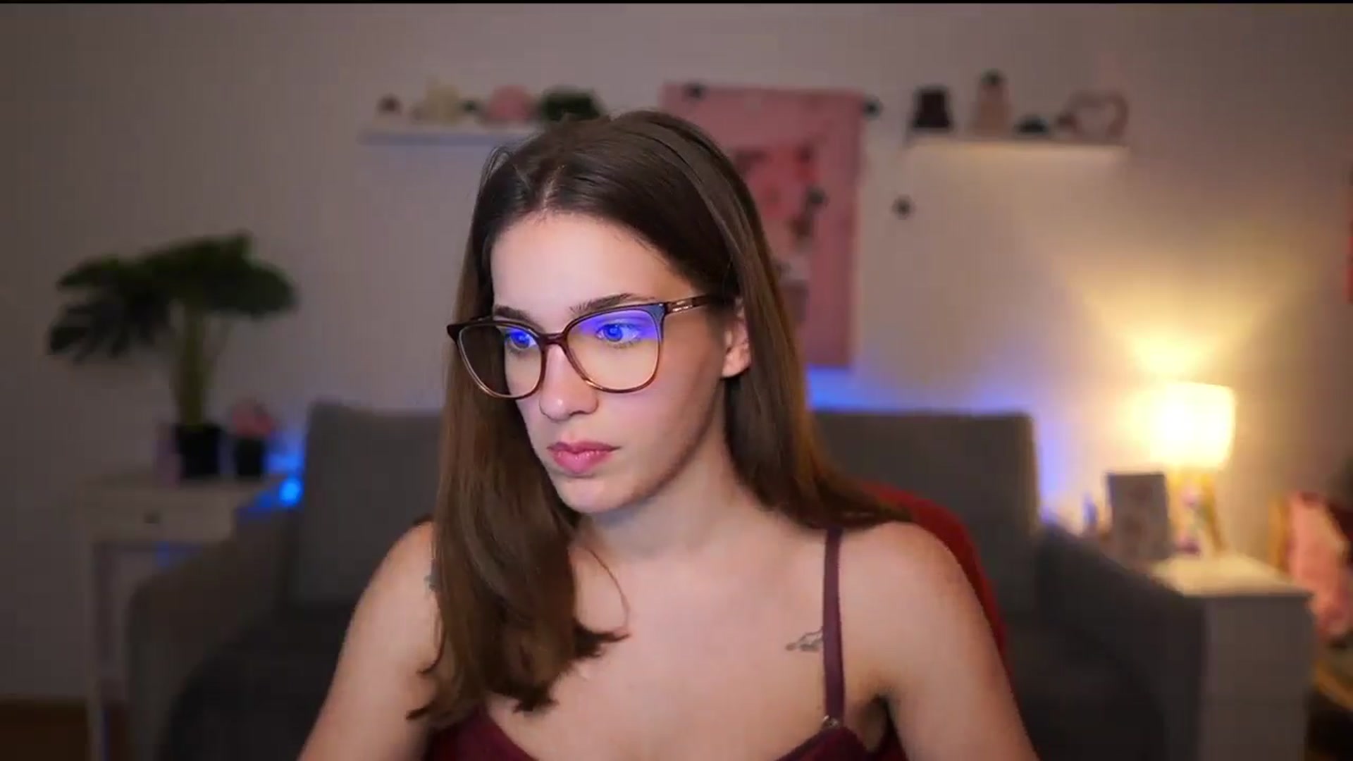Gallery image thumbnail from Kissiecat's myfreecams stream on, 02/13/2026, 18:14 image 13 of 20