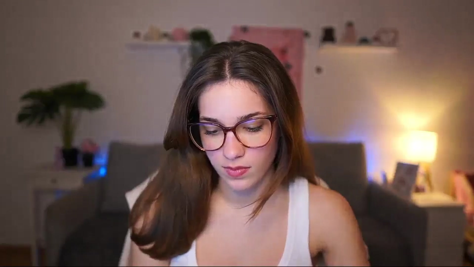 Gallery image thumbnail from Kissiecat's myfreecams stream on, 02/18/2026, 15:25 image 18 of 20