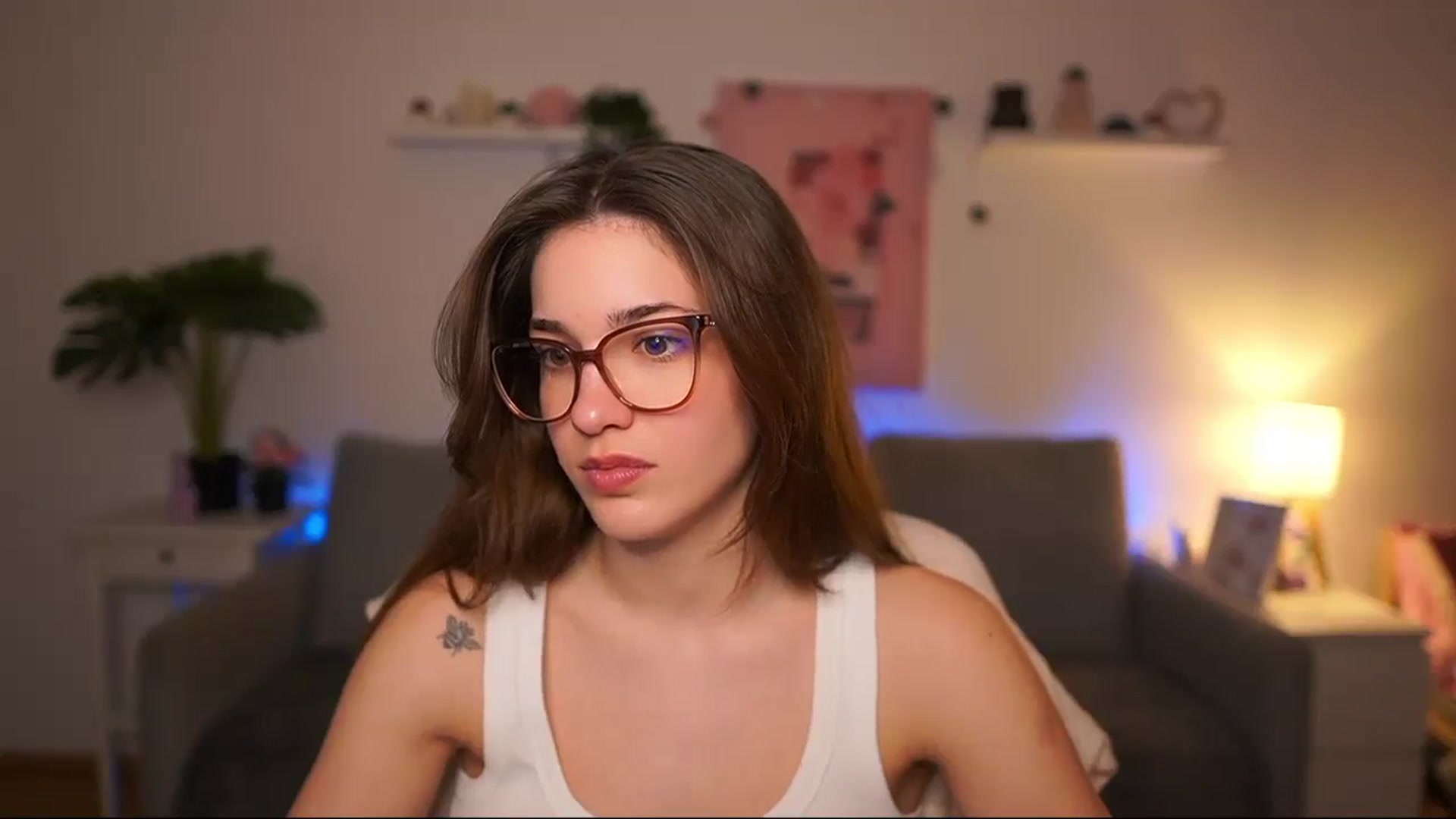 Gallery image thumbnail from Kissiecat's myfreecams stream on, 02/18/2026, 17:37 image 5 of 20