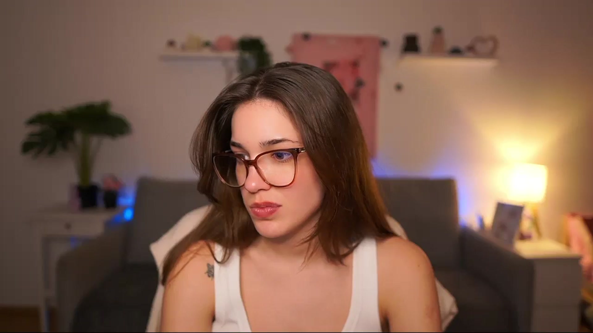 Gallery image thumbnail from Kissiecat's myfreecams stream on, 02/18/2026, 17:37 image 7 of 20