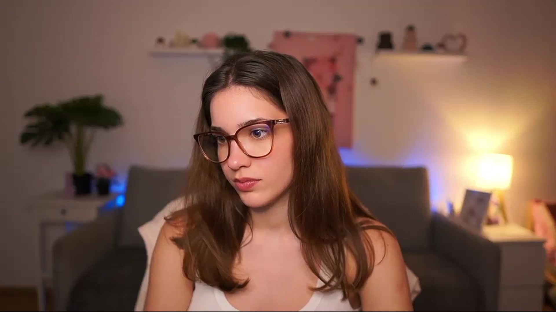Gallery image thumbnail from Kissiecat's myfreecams stream on, 02/18/2026, 17:37 image 13 of 20