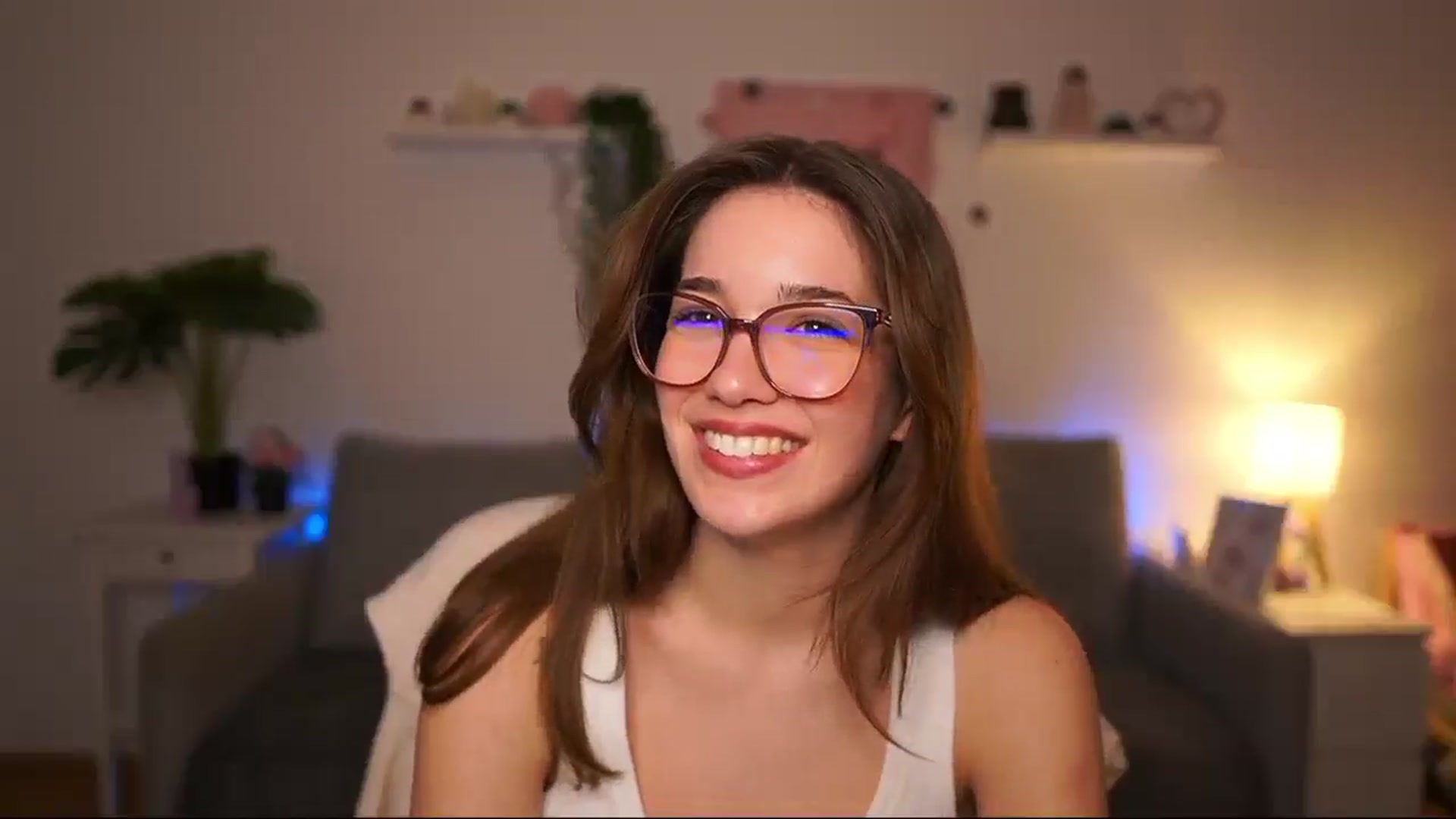 Gallery image thumbnail from Kissiecat's myfreecams stream on, 02/18/2026, 17:37 image 9 of 20
