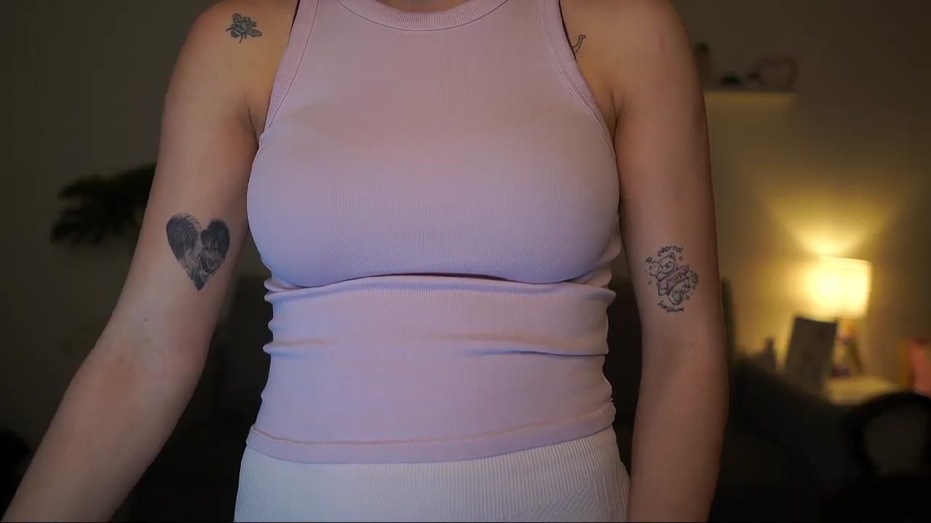 Gallery image thumbnail from Kissiecat's myfreecams stream on, 02/20/2026, 21:04 image 10 of 20