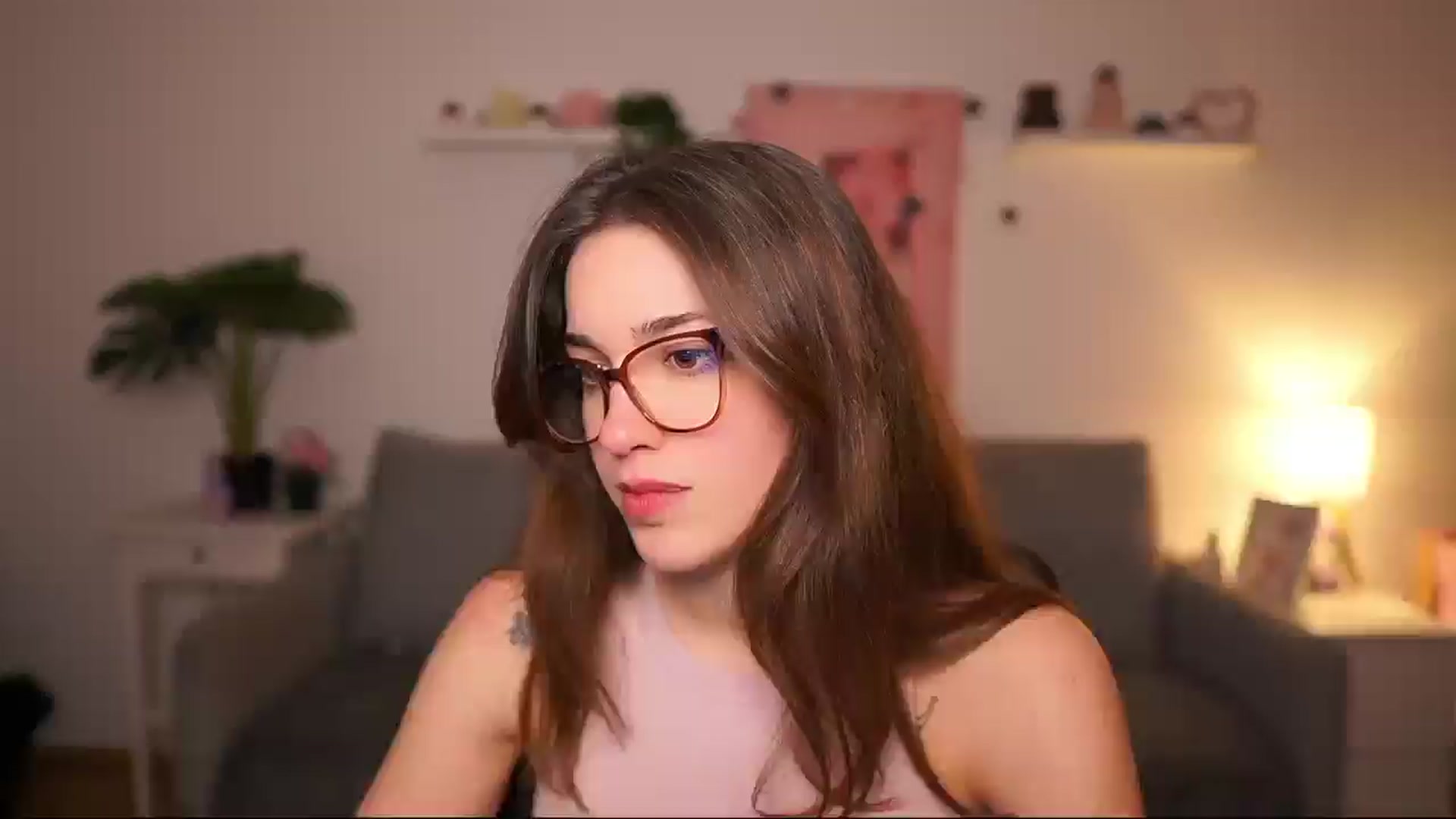 Gallery image thumbnail from Kissiecat's myfreecams stream on, 02/20/2026, 21:04 image 3 of 20