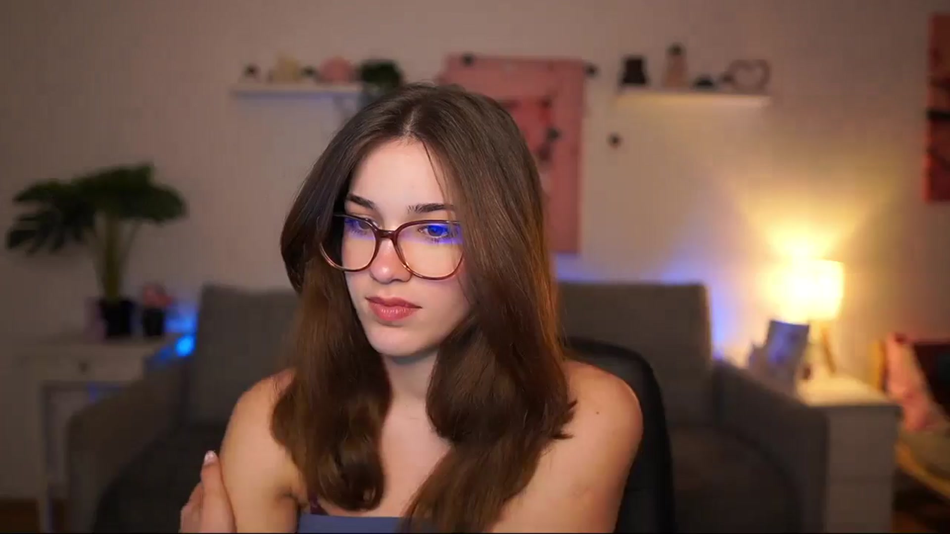 Gallery image thumbnail from Kissiecat's myfreecams stream on, 02/25/2026, 15:34 image 15 of 20