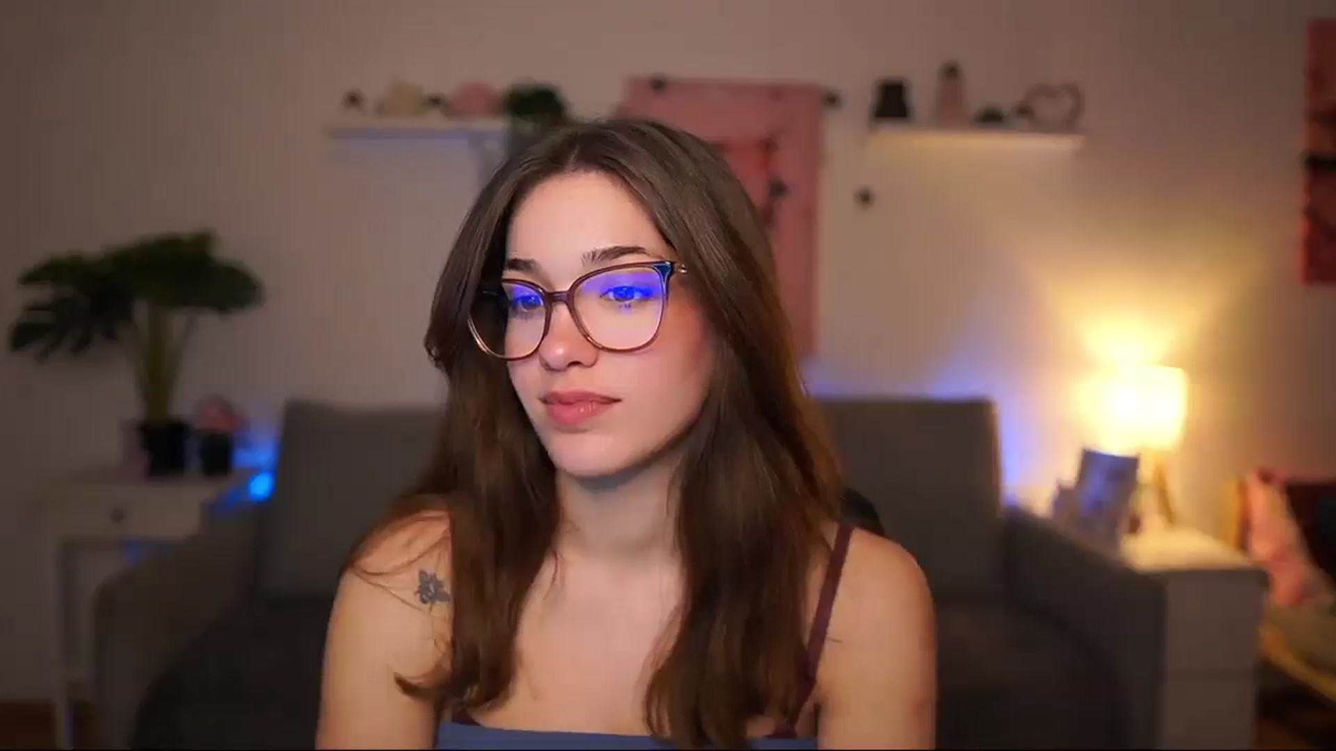 Gallery image thumbnail from Kissiecat's myfreecams stream on, 02/25/2026, 15:34 image 19 of 20