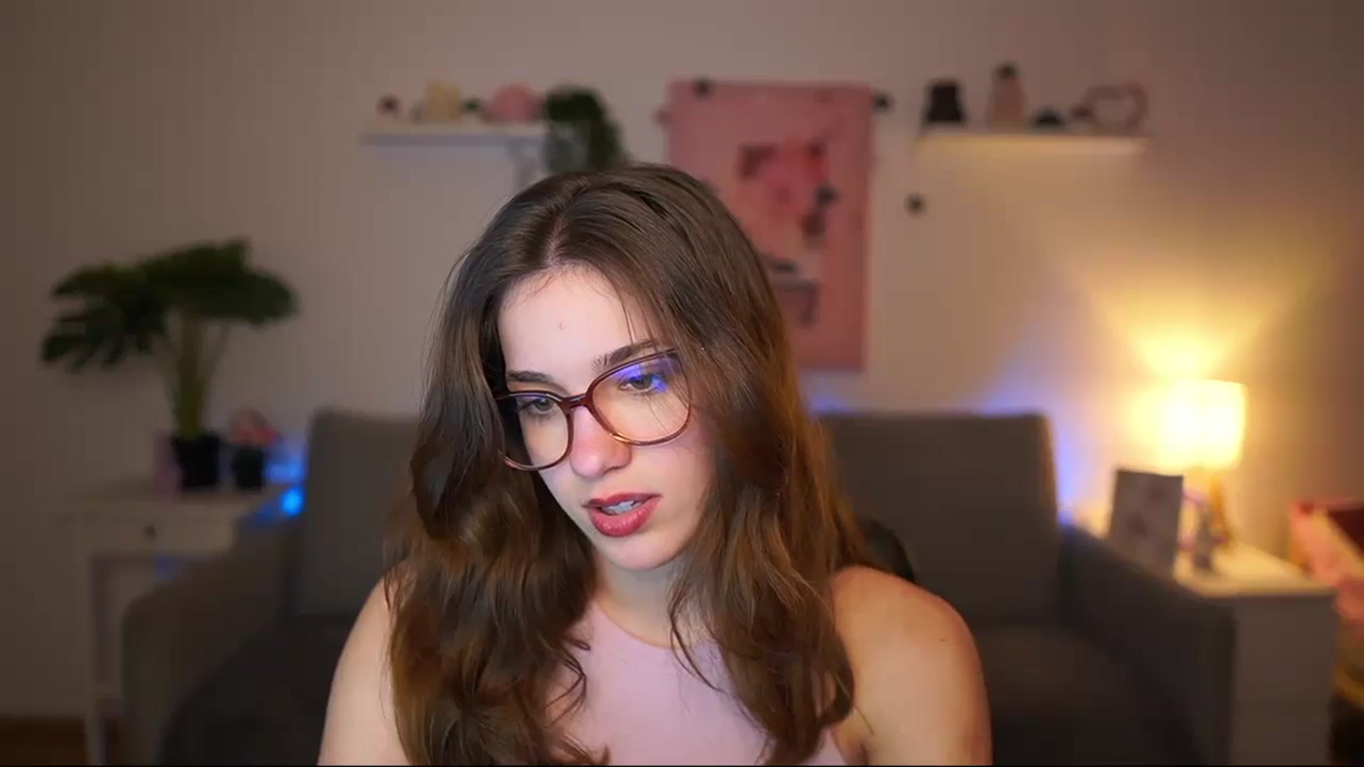 Gallery image thumbnail from Kissiecat's myfreecams stream on, 03/11/2026, 14:58 image 2 of 20