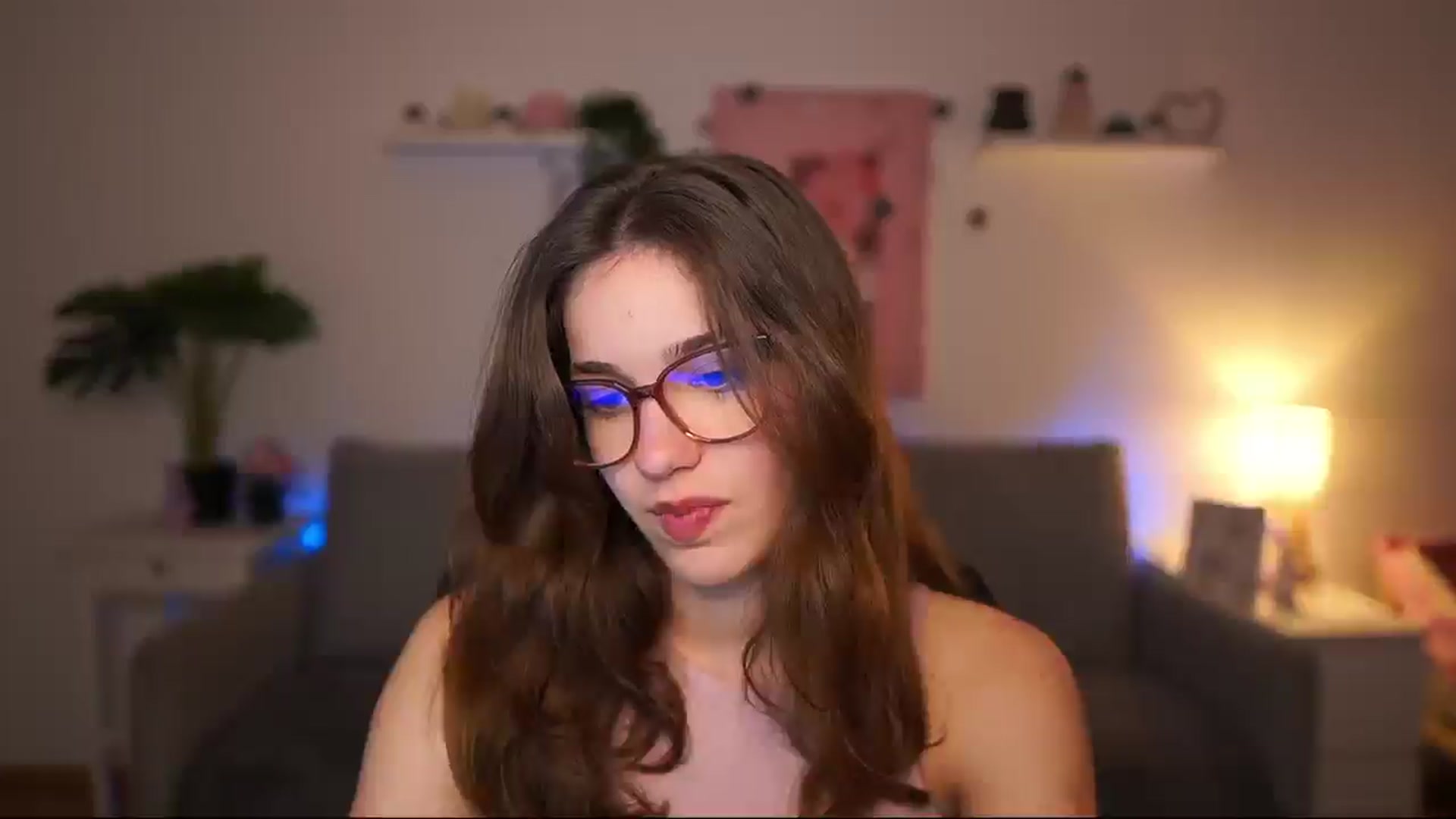 Gallery image thumbnail from Kissiecat's myfreecams stream on, 03/11/2026, 14:58 image 14 of 20