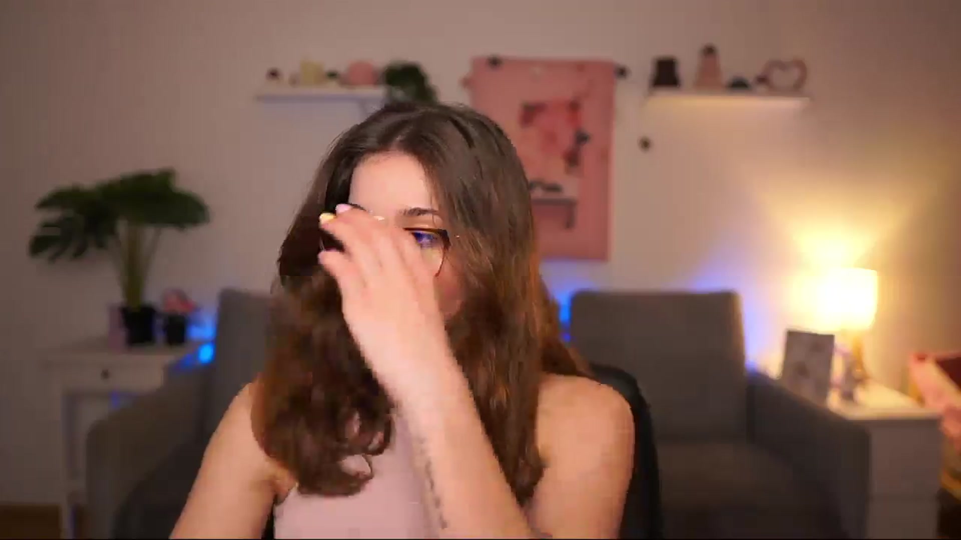 Gallery image thumbnail from Kissiecat's myfreecams stream on, 03/11/2026, 14:58 image 16 of 20