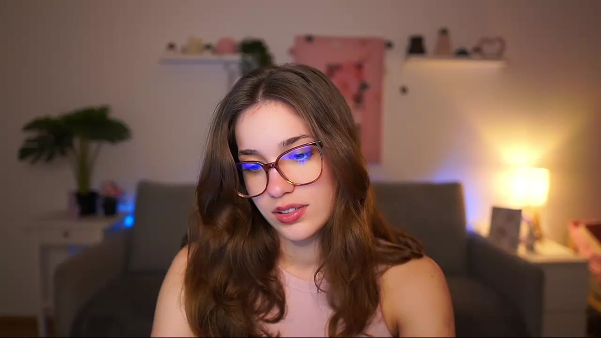 Gallery image thumbnail from Kissiecat's myfreecams stream on, 03/11/2026, 14:58 image 12 of 20