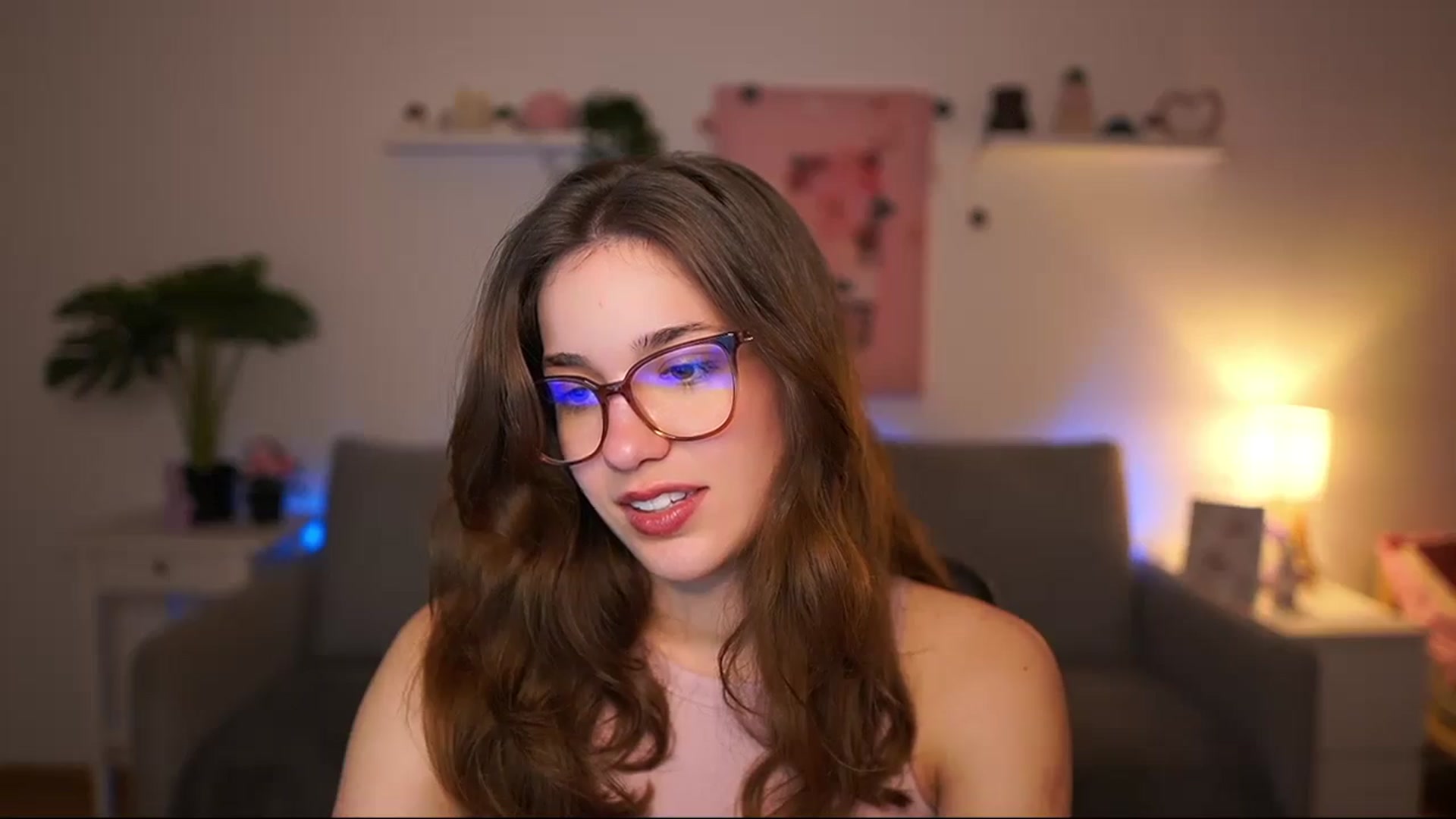 Gallery image thumbnail from Kissiecat's myfreecams stream on, 03/11/2026, 14:58 image 15 of 20
