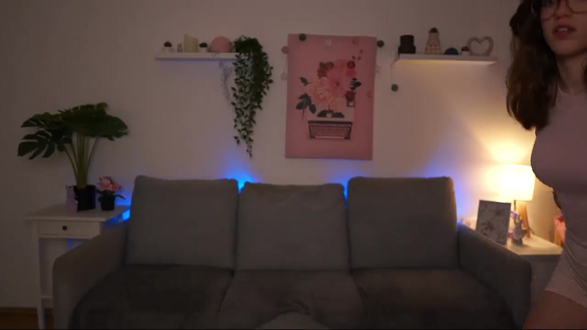 Gallery image thumbnail from Kissiecat's myfreecams stream on, 03/11/2026, 17:03 image 6 of 20