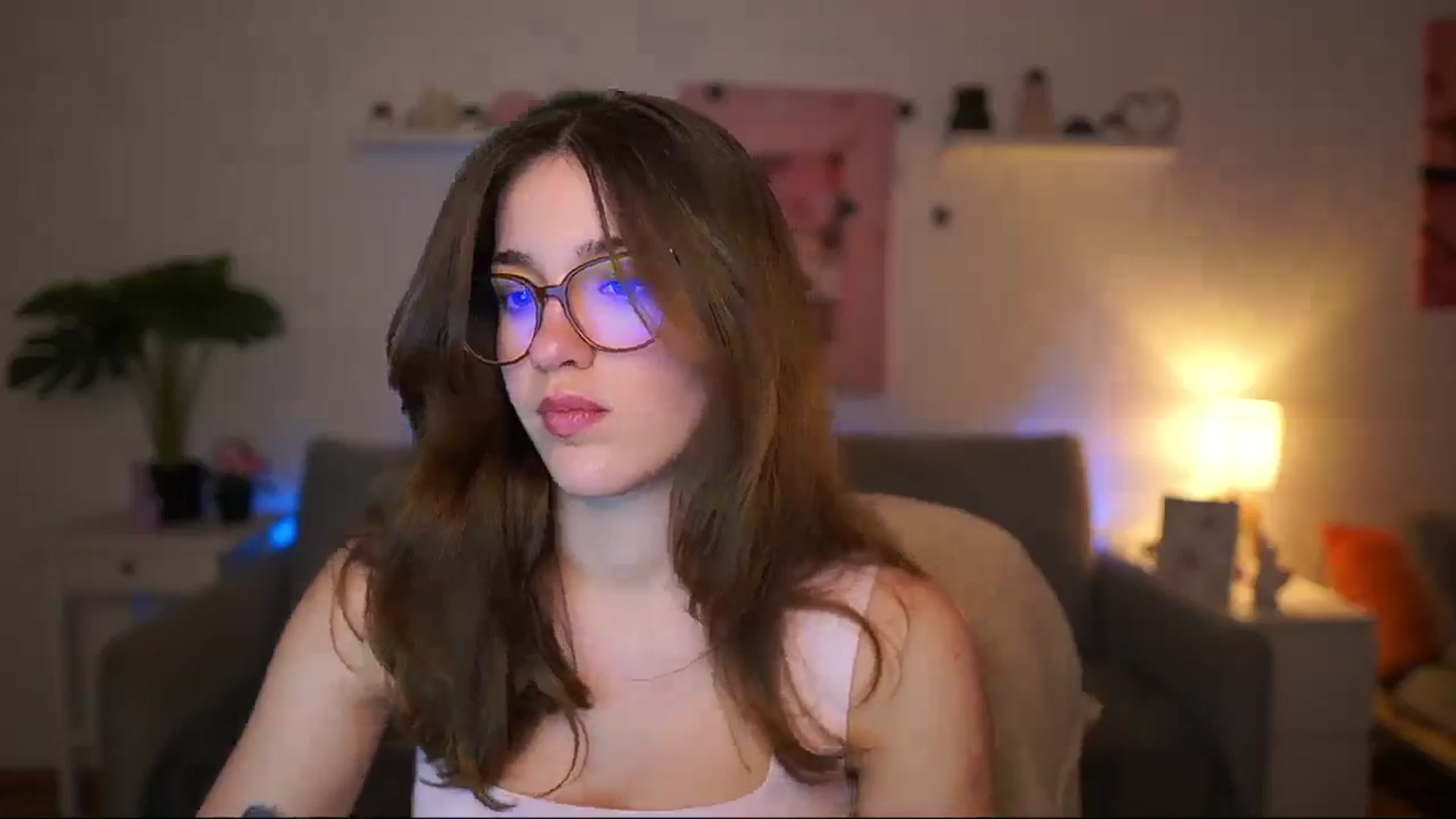 Gallery image thumbnail from Kissiecat's myfreecams stream on, 03/24/2026, 15:08 image 8 of 20