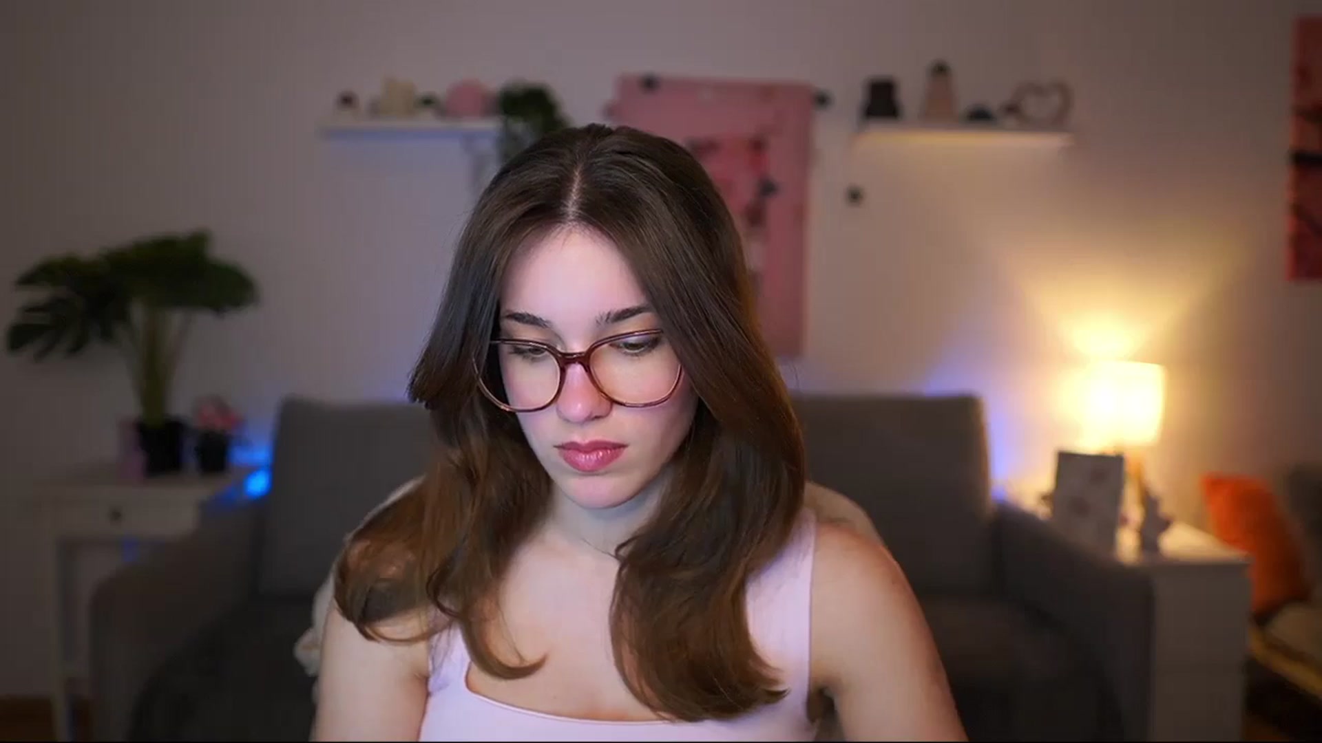 Gallery image thumbnail from Kissiecat's myfreecams stream on, 03/24/2026, 15:08 image 3 of 20