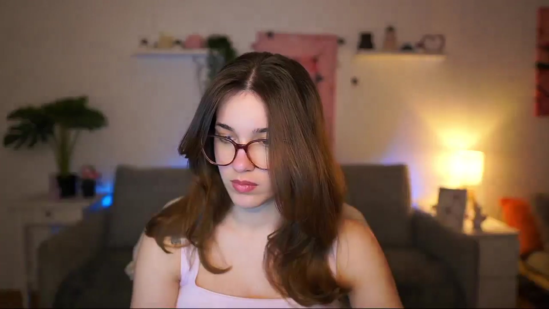 Gallery image thumbnail from Kissiecat's myfreecams stream on, 03/24/2026, 15:08 image 2 of 20